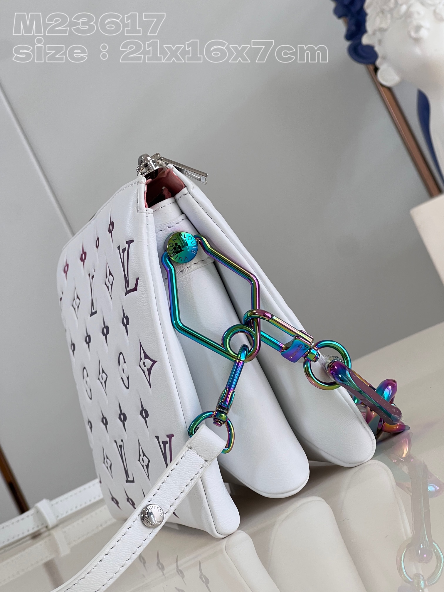 Bagsaaa L0vis Vvtt0n Coussin PM Ski H32 White - 26 x 20 x 12 cm