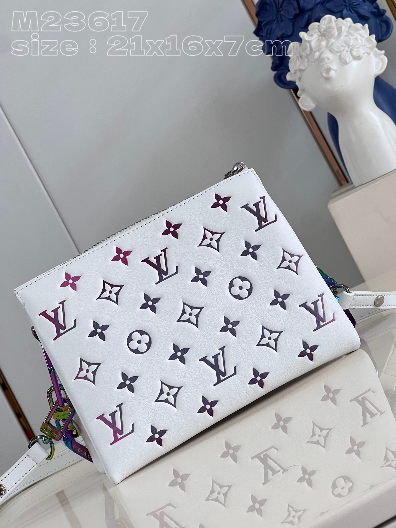 Bagsaaa L0vis Vvtt0n Coussin PM Ski H32 White - 26 x 20 x 12 cm