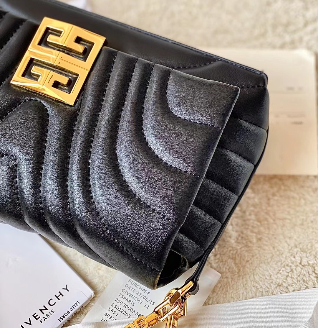 Bagsaaa Givenchy Micro 4G Soft Leather Bag Black - 25*15*6cm