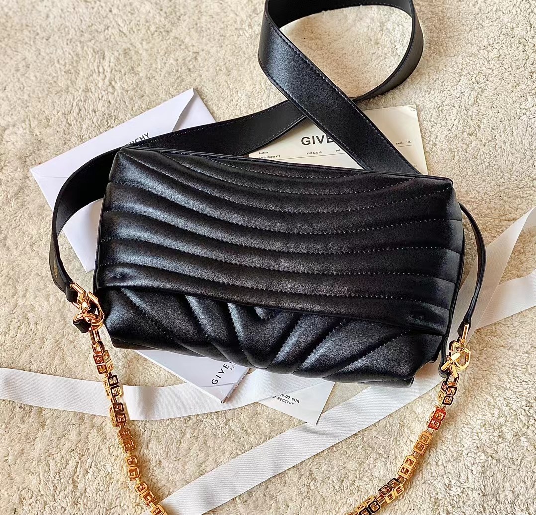Bagsaaa Givenchy Micro 4G Soft Leather Bag Black - 25*15*6cm