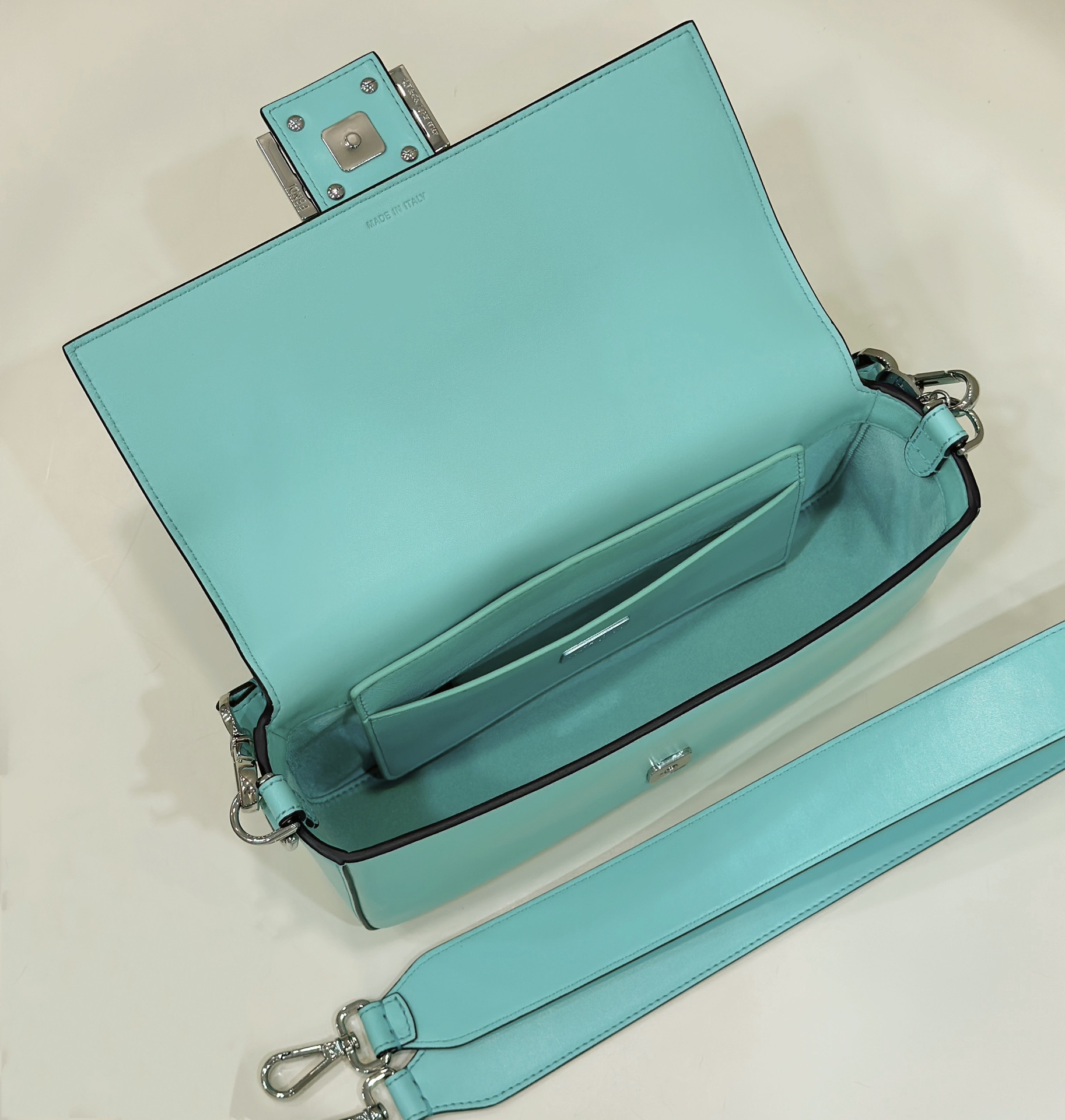 Bagsaaa F**di x T*f*ny & Co Baguette In Blue Leather 