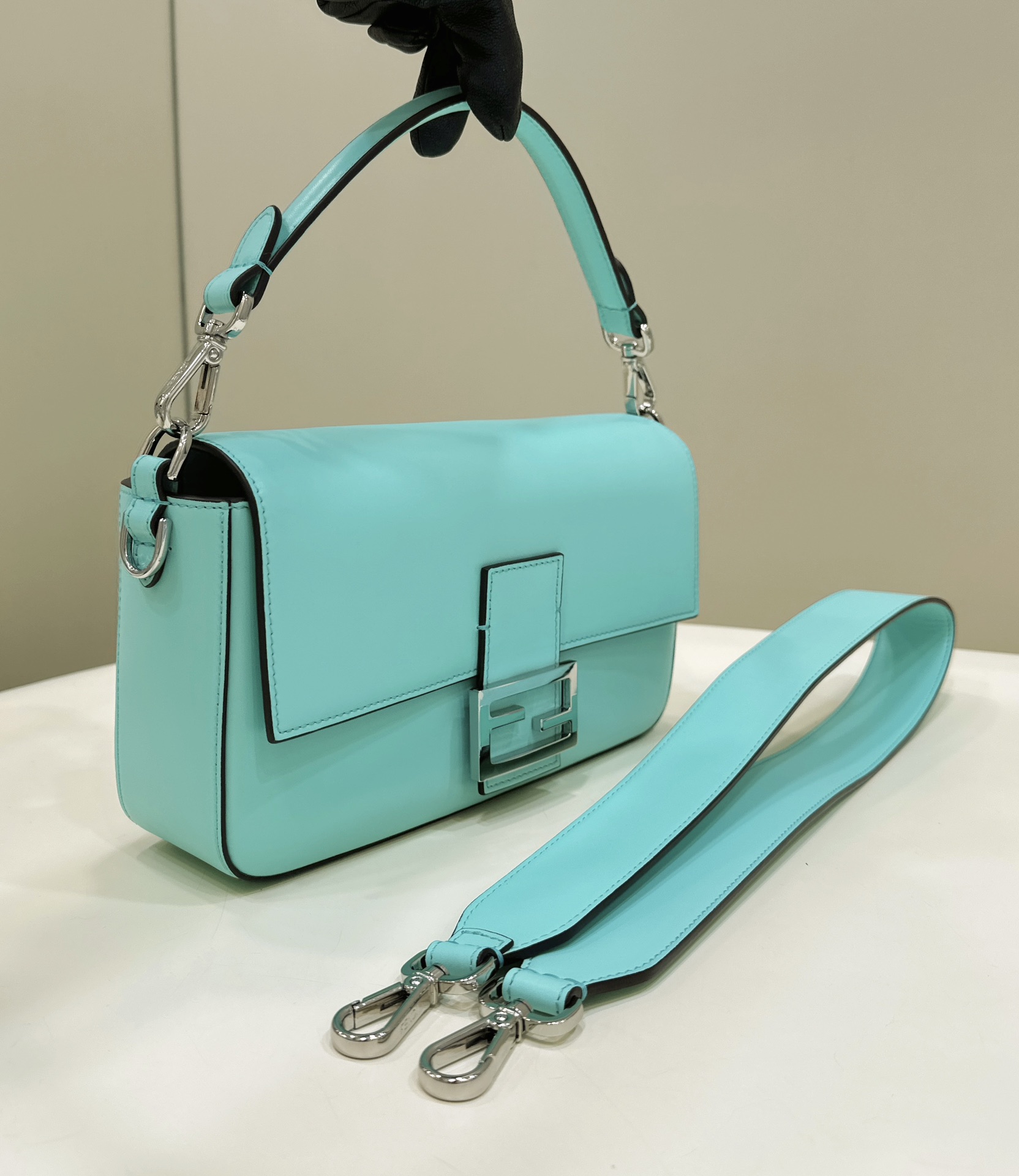 Bagsaaa F**di x T*f*ny & Co Baguette In Blue Leather 