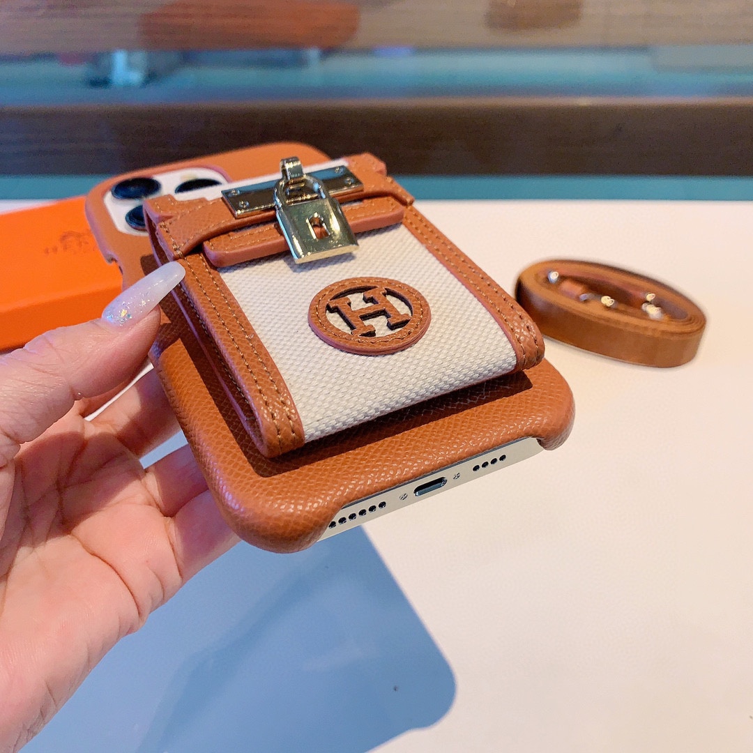 Bagsaaa H**me5 Kelly Brown Phone Case