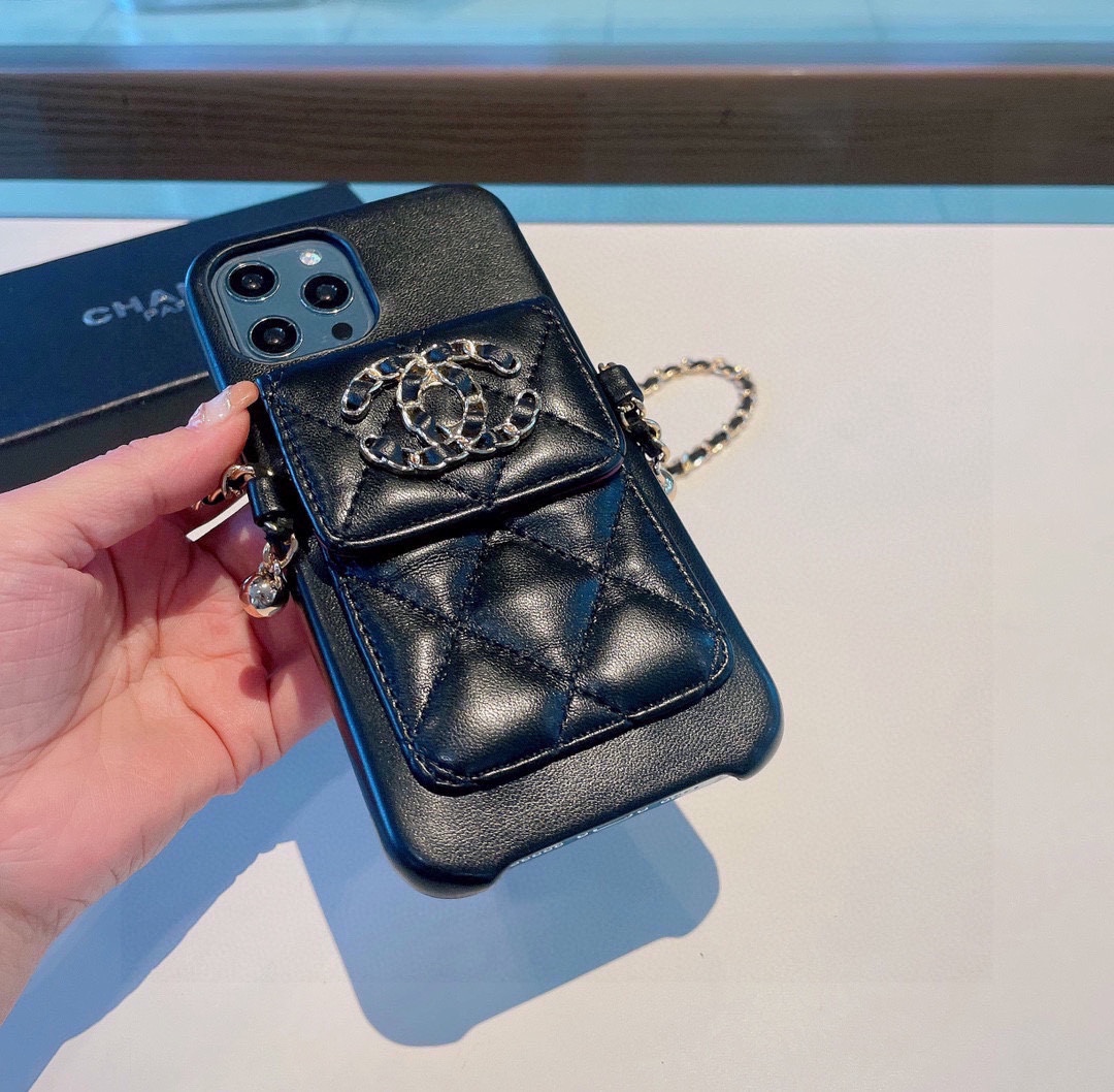 Bagsaaa Ch**el 19 Phone Case Black 
