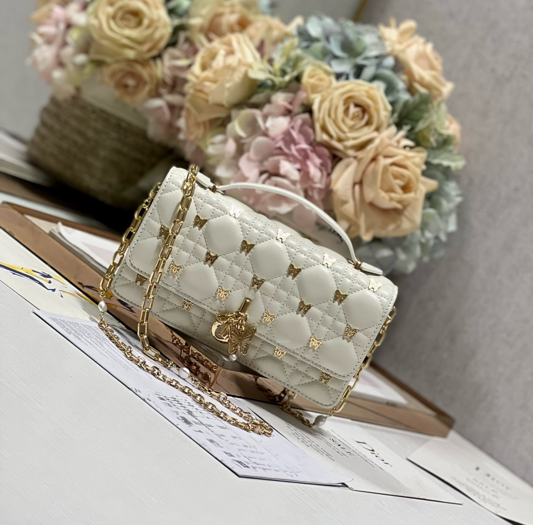 Bagsaaa D10r Miss D10r White Bag - 21 x 11.5 x 4.5cm