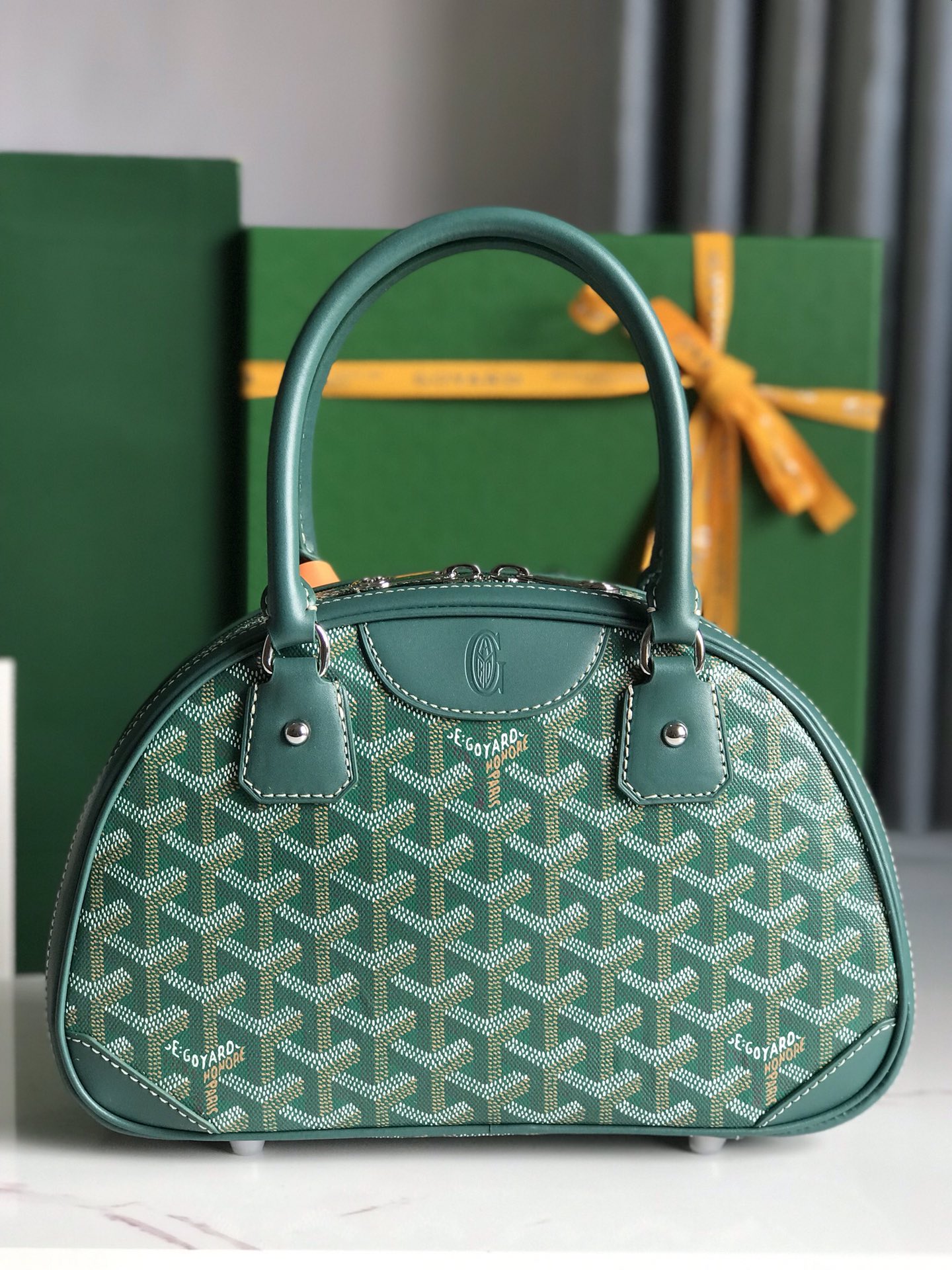 Bagsaaa G09ard Saint Jeanne Green Bag - 26×17×8cm