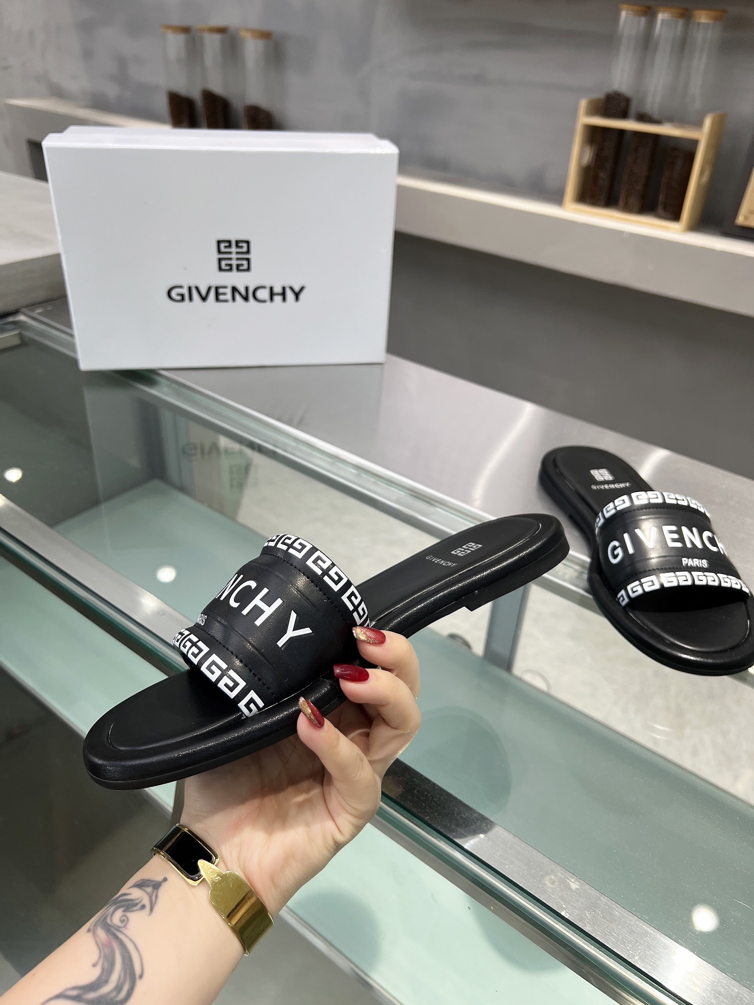 Bagsaaa Givenchy Black Slides