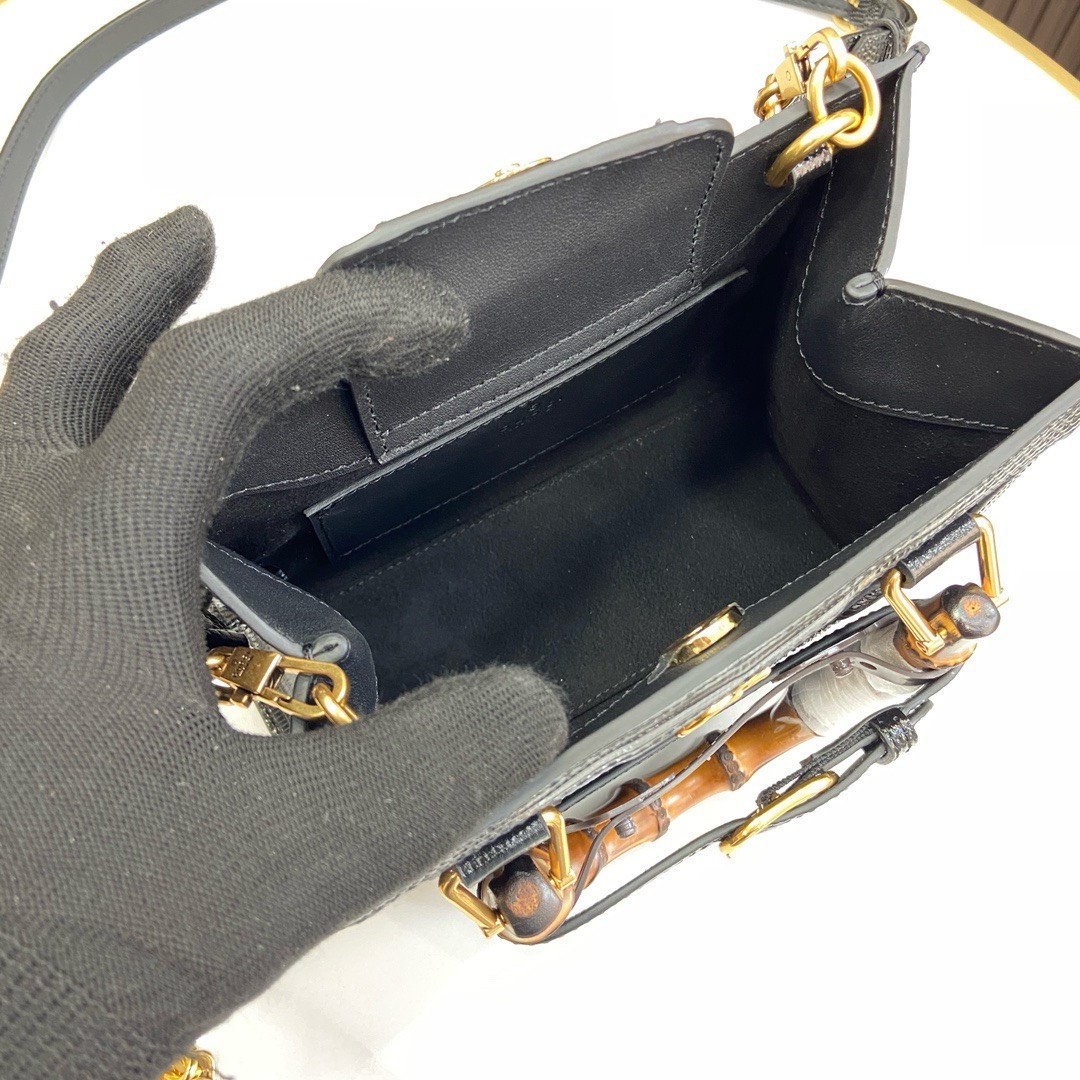 Bagsaaa Gvc*1 Diana mini leather handbag