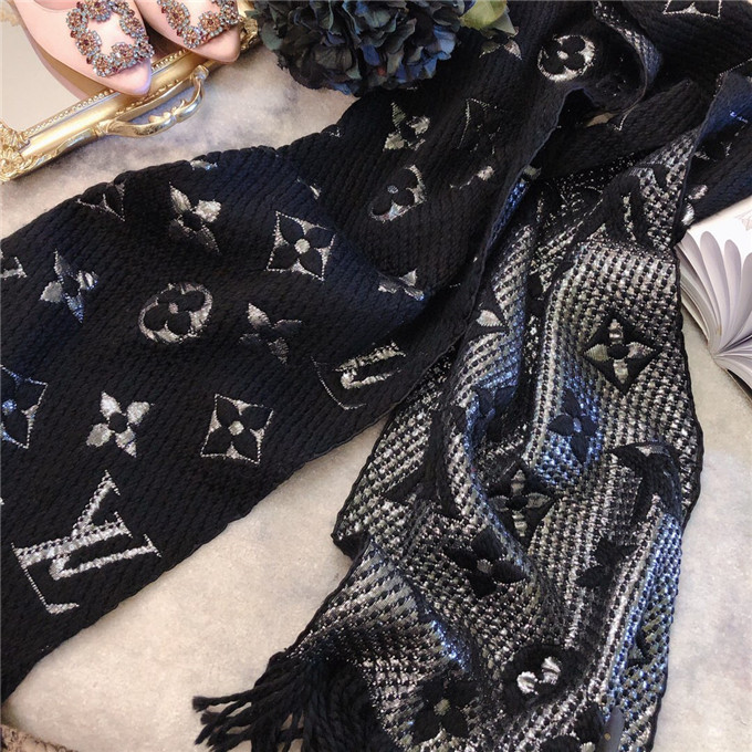 Bagsaaa L0vis Vvtt0n Monogram scarf in black 170cm x 30cm
