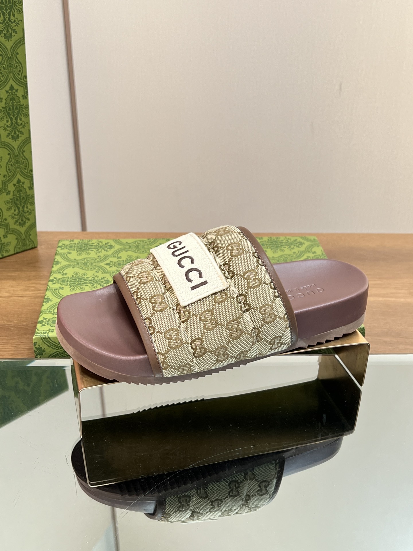 Bagsaaa Gvc*1 Slides Small GG Ebony In Brown