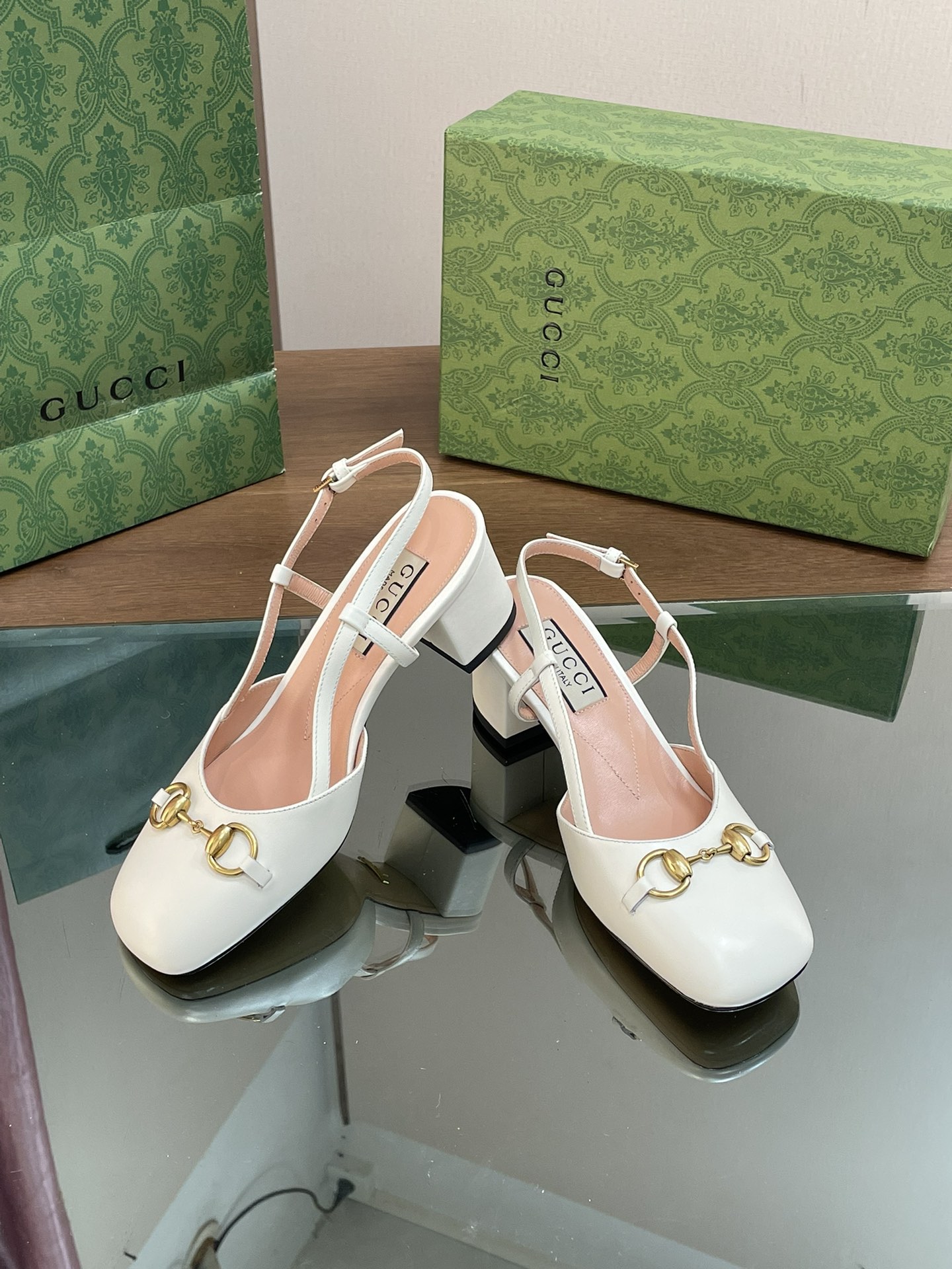Bagsaaa Gvc*1 Horsebit Slingback In White Leather