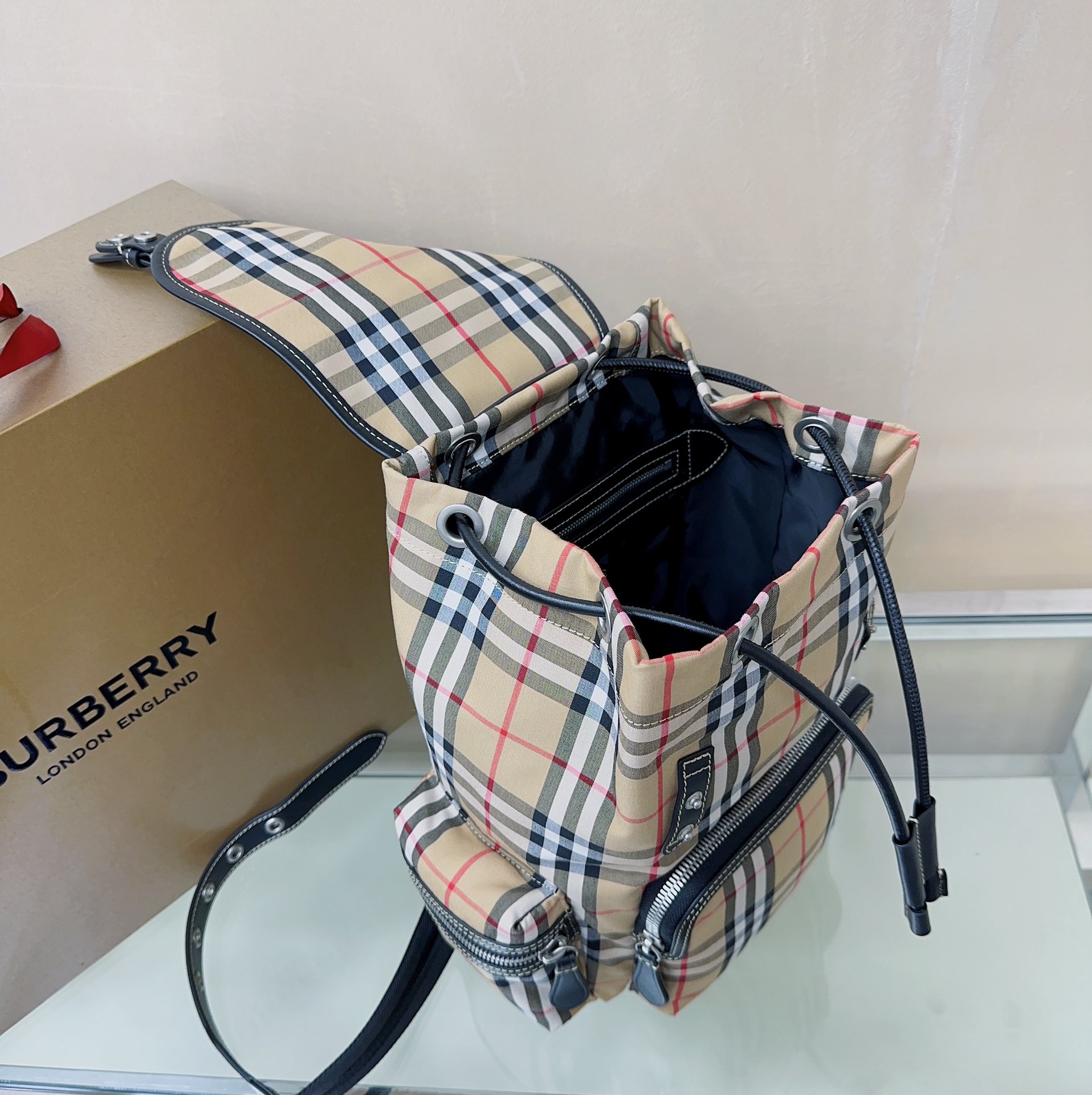Bagsaaa Bv*b*rry Bintage Light Brown Backpack 