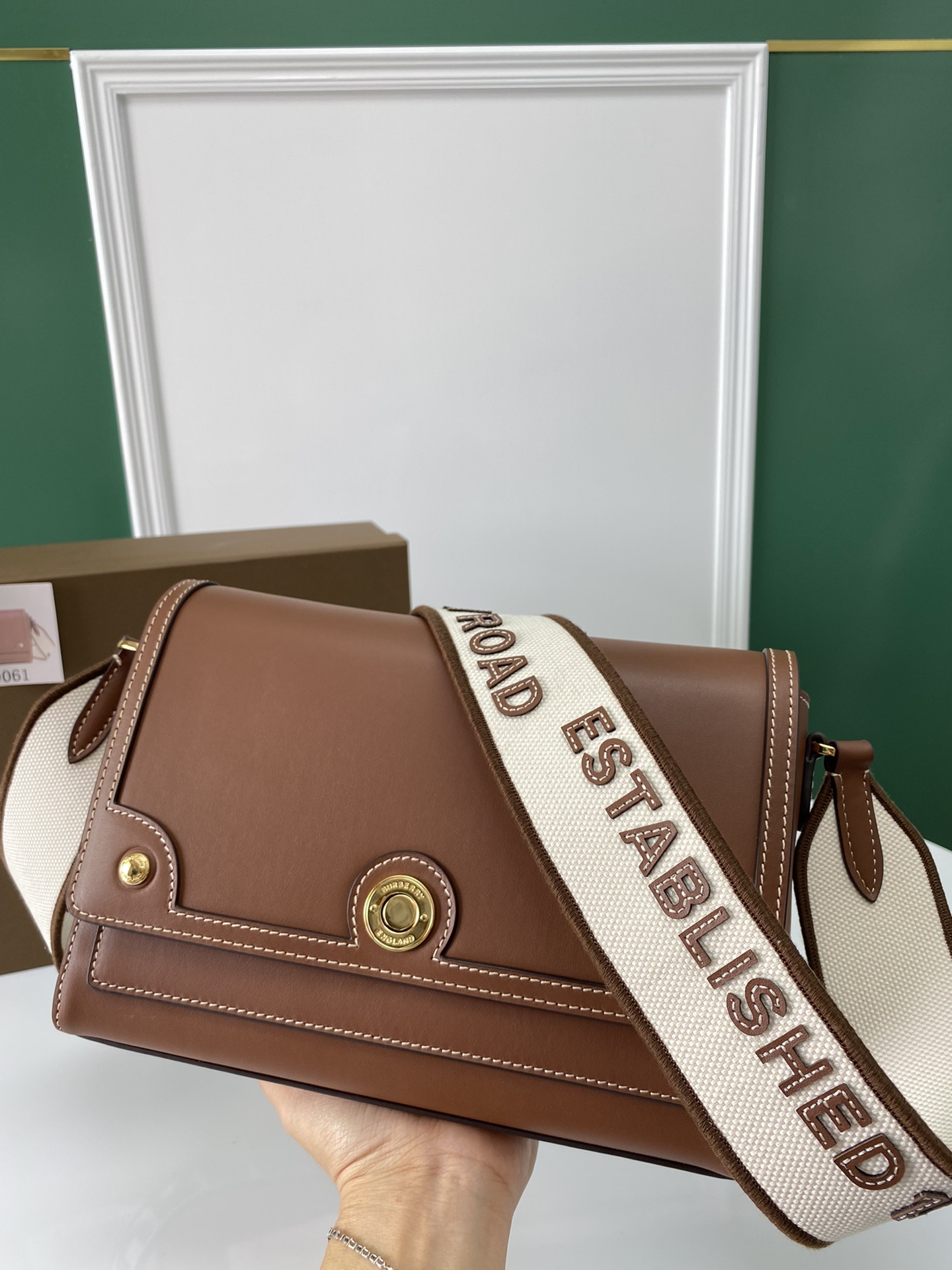Bagsaaa Bv*b*rry Note Topstitched Crossbody Bag In Brown 