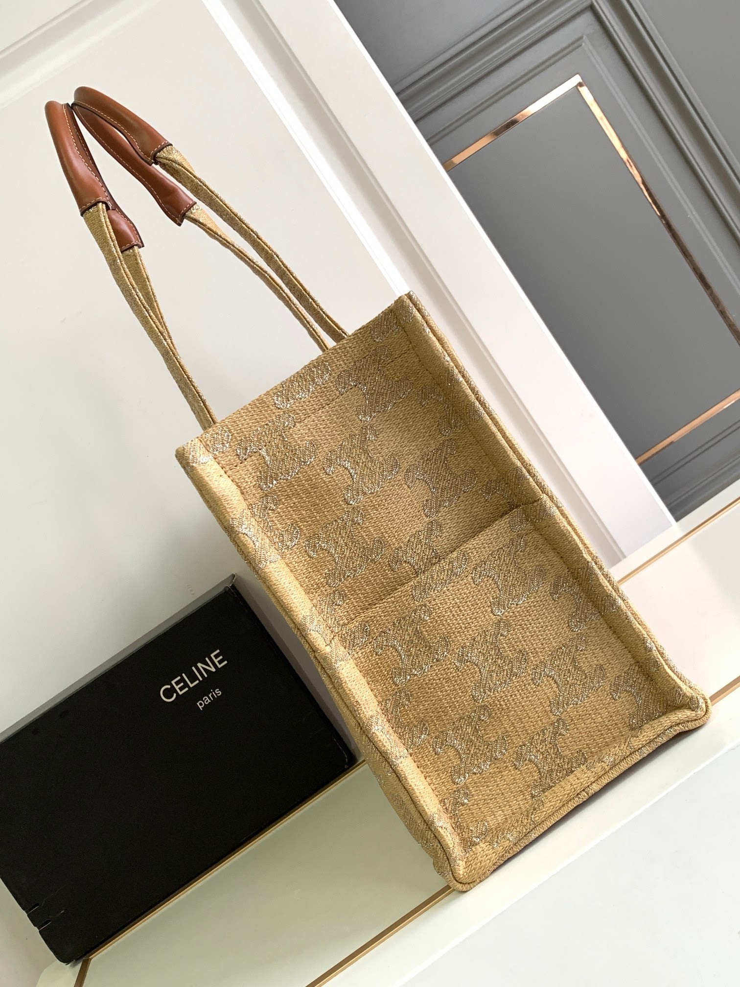 Bagsaaa Ce1i*e Cabas Thais in Raffia Triomphe Jacquard Natural- 41x28x17cm