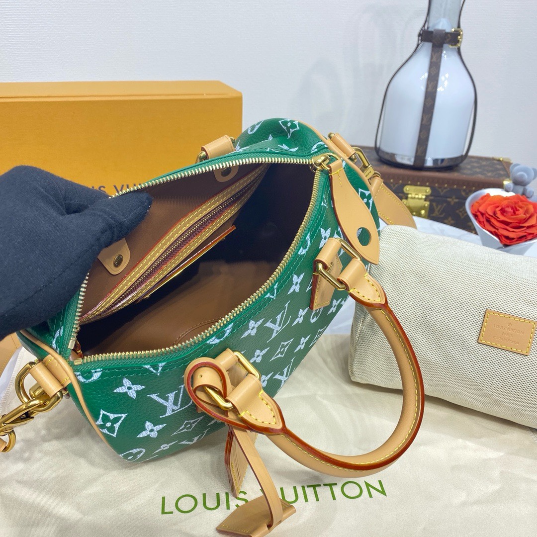 Bagsaaa L0vis Vvtt0n Speedy 25 Green Color - 25 x 15 x 15cm