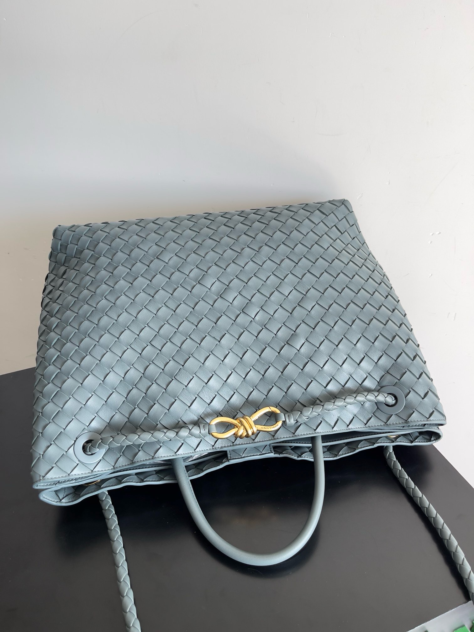 Bagsaaa B0tt*ga Ven*ta Large Andiamo Blue - 42x35x18cm