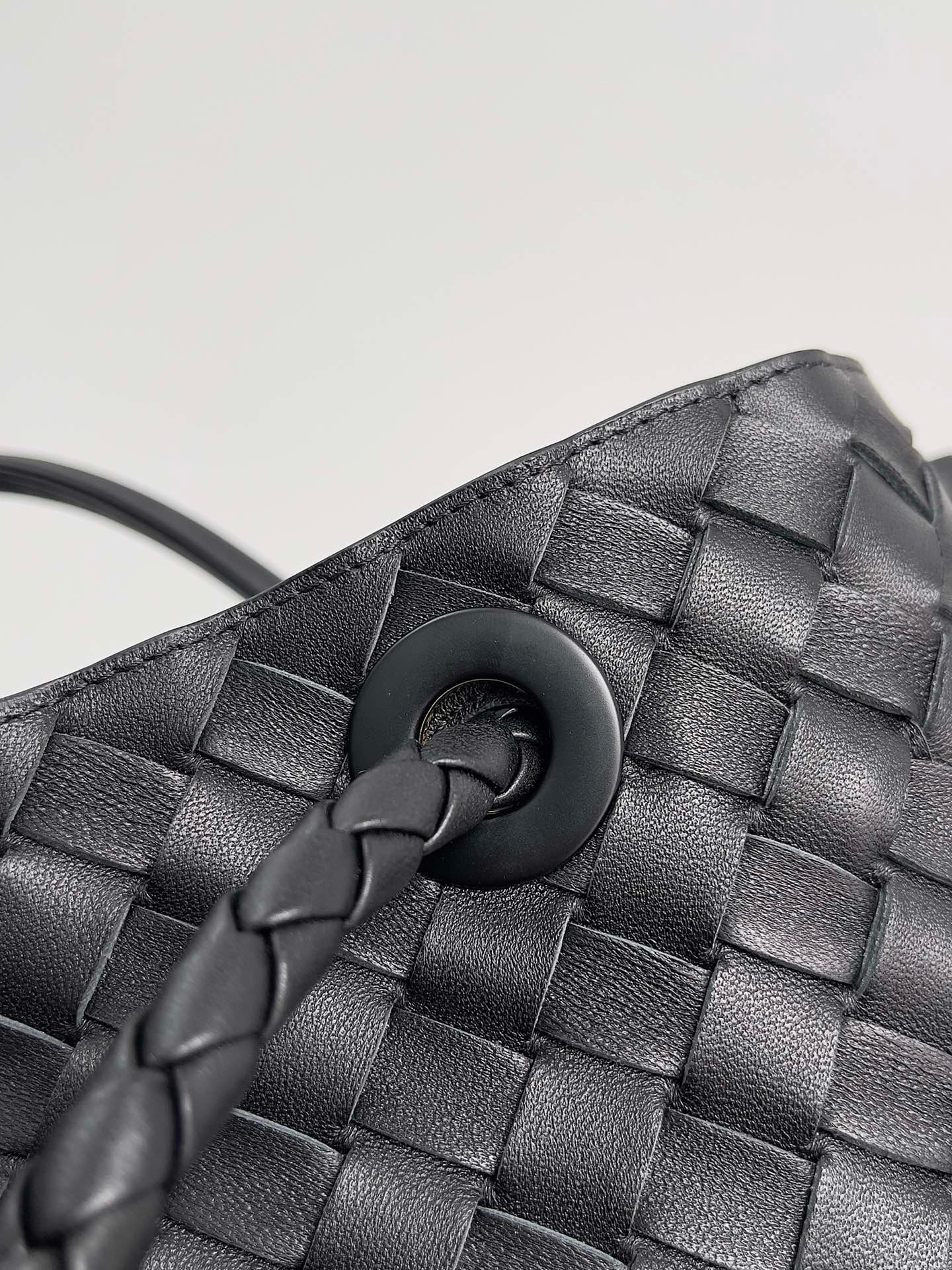 Bagsaaa B0tt*ga Ven*ta Large Andiamo Black - 42x35x18cm