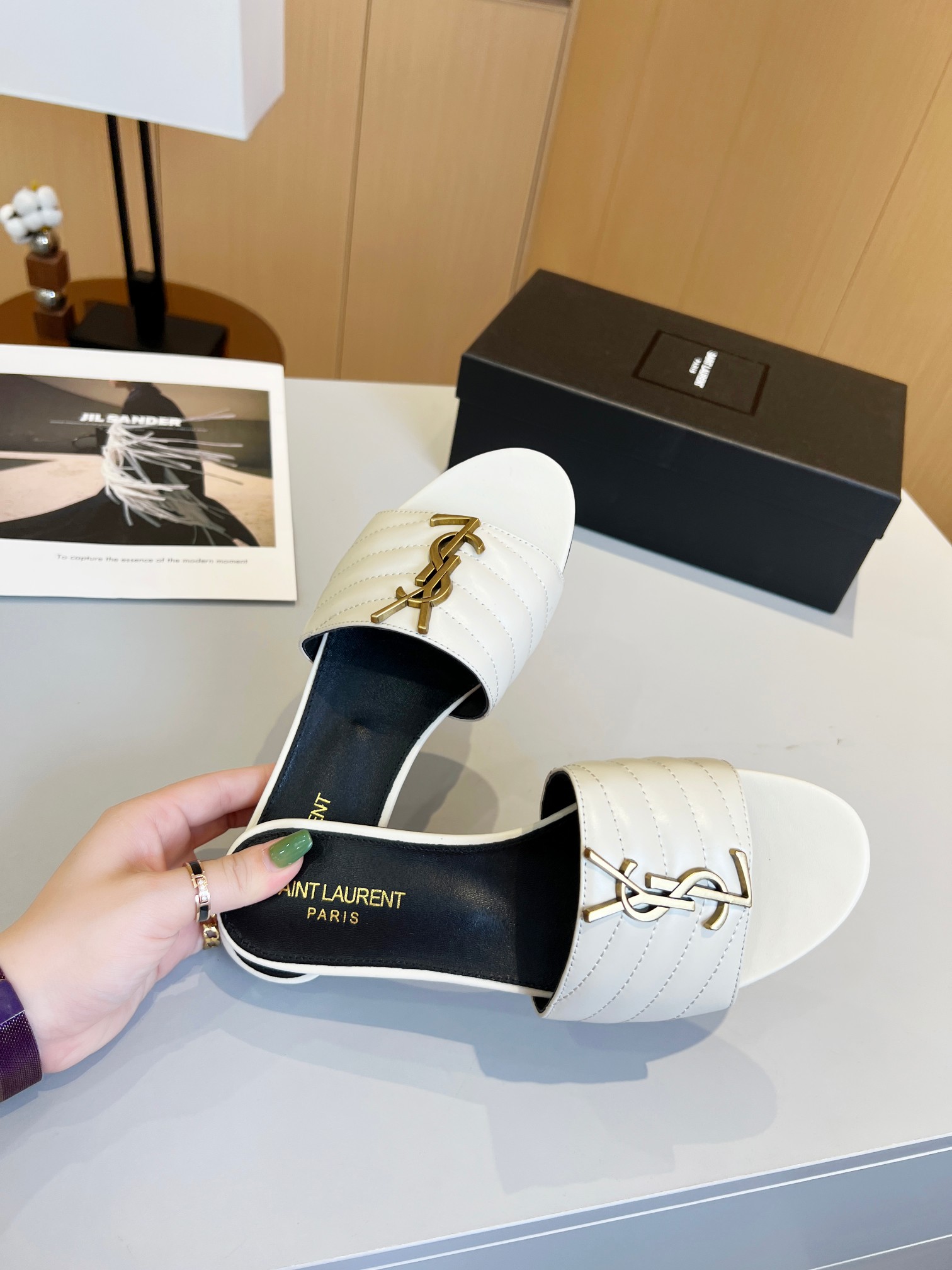 Bagsaaa Y51 White Leather Slides 02
