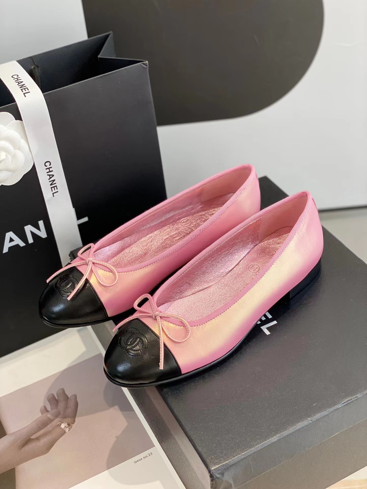 Bagsaaa Ch**el Ballerinas Pink 