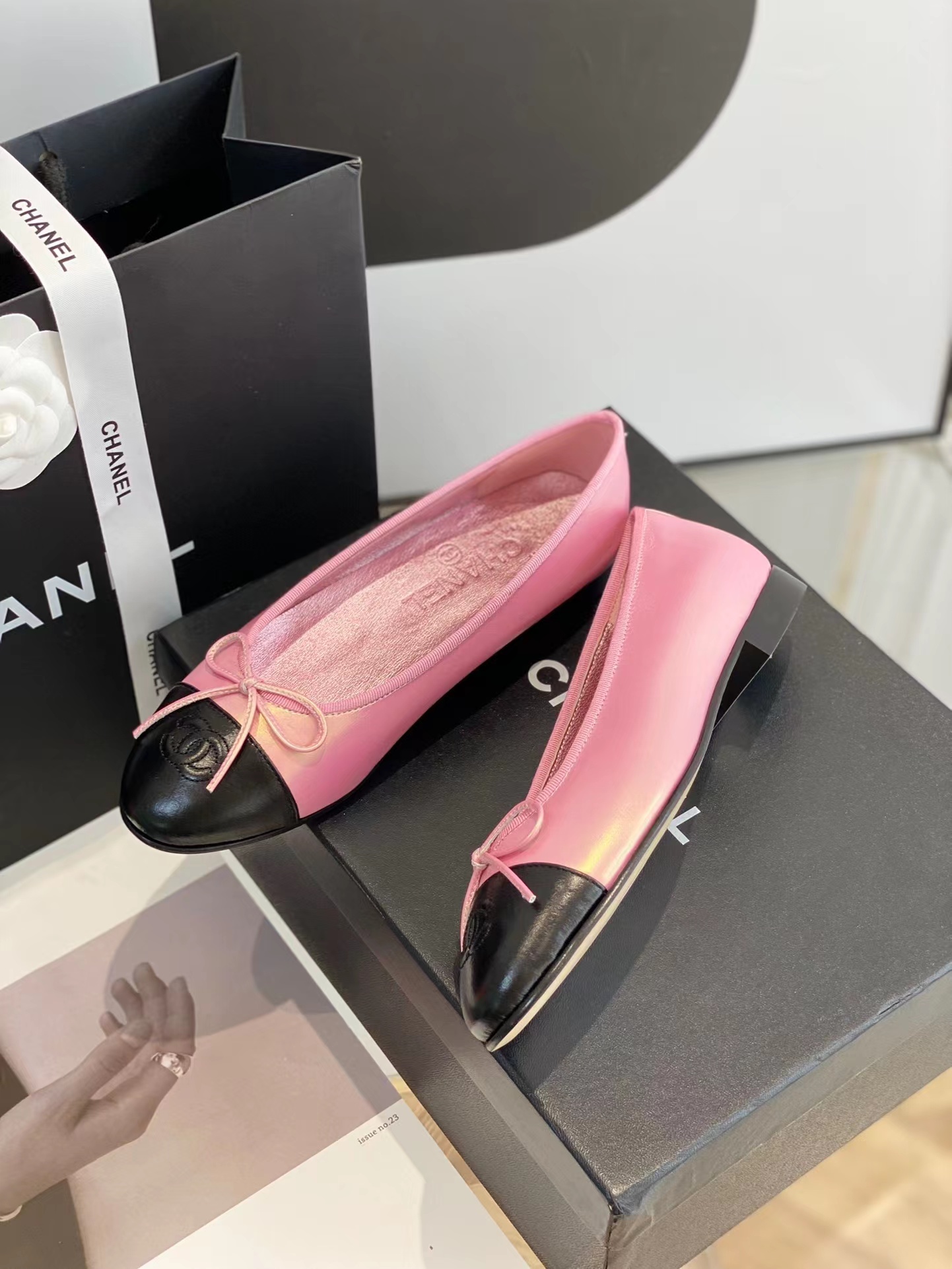 Bagsaaa Ch**el Ballerinas Pink 