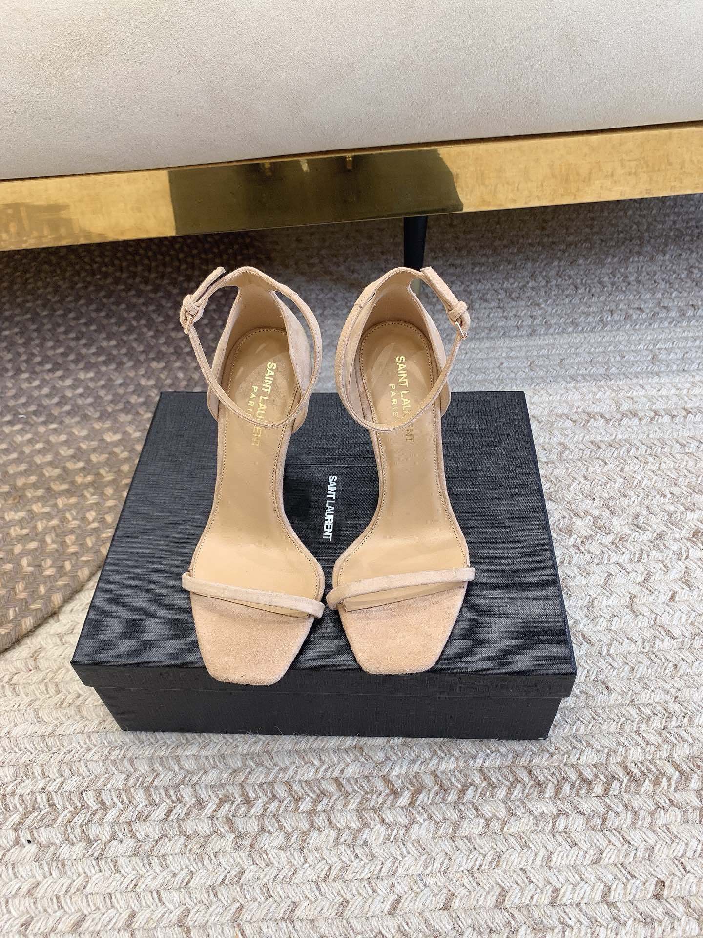 Bagsaaa Y51 Opyum beige suede leather sandals 10.5cm