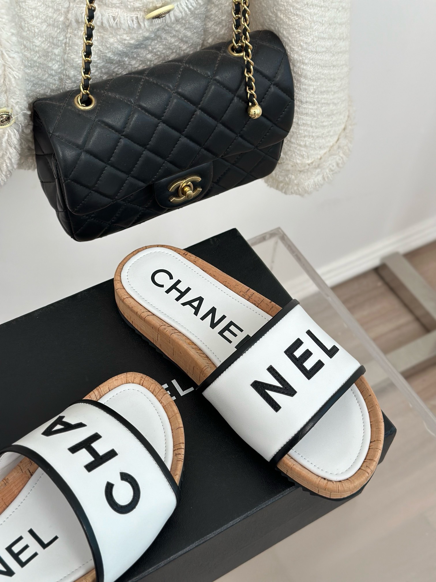 Bagsaaa Ch**el Flat Slides White