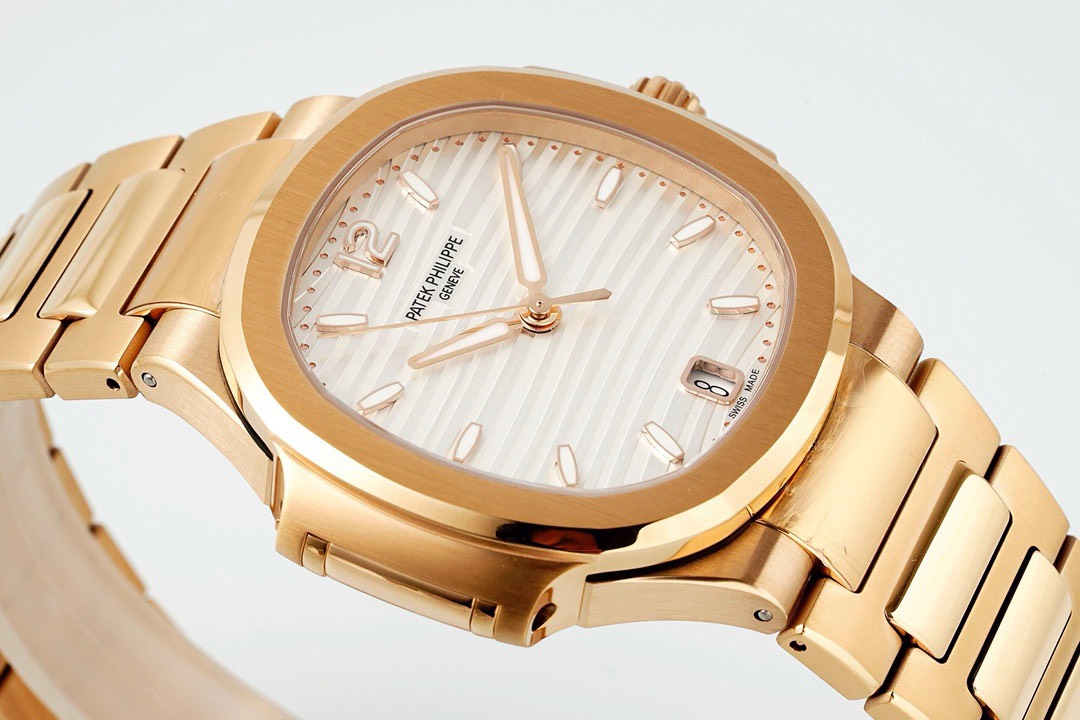Bagsaaa Pat*k Phi1i*pe Nautilus Gold White Dial