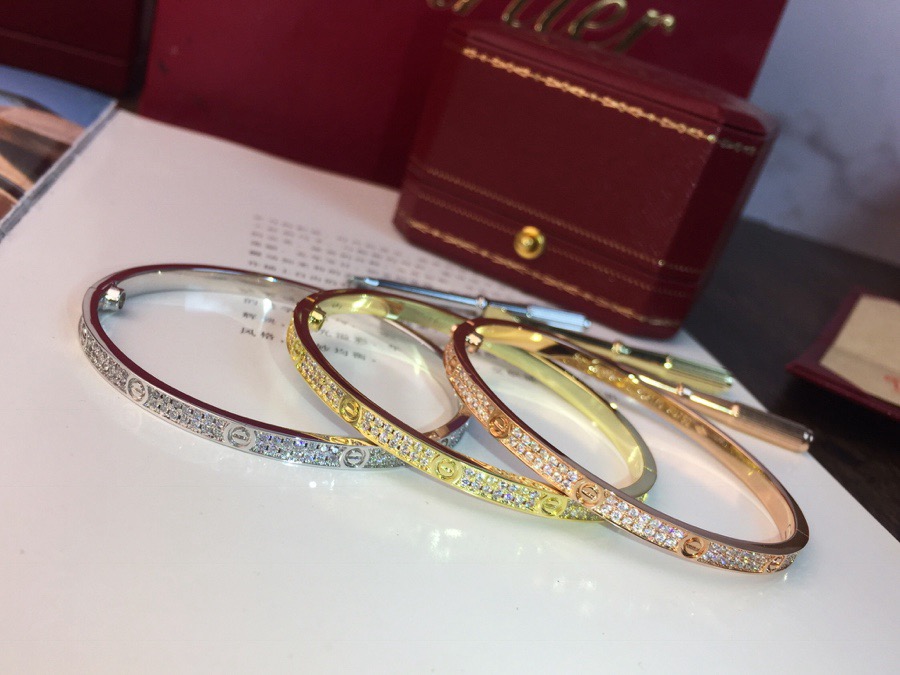 Bagsaaa Ca*t1er Love Bracelet 18K D1am0nd-Paved Small