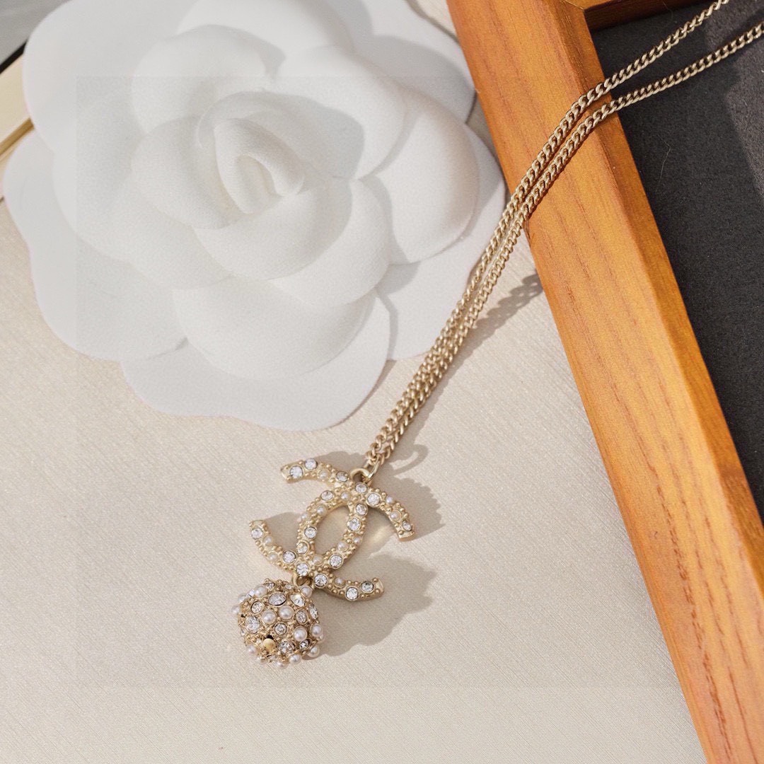 Bagsaaa Ch**el Pearl drop Pendent Necklace 