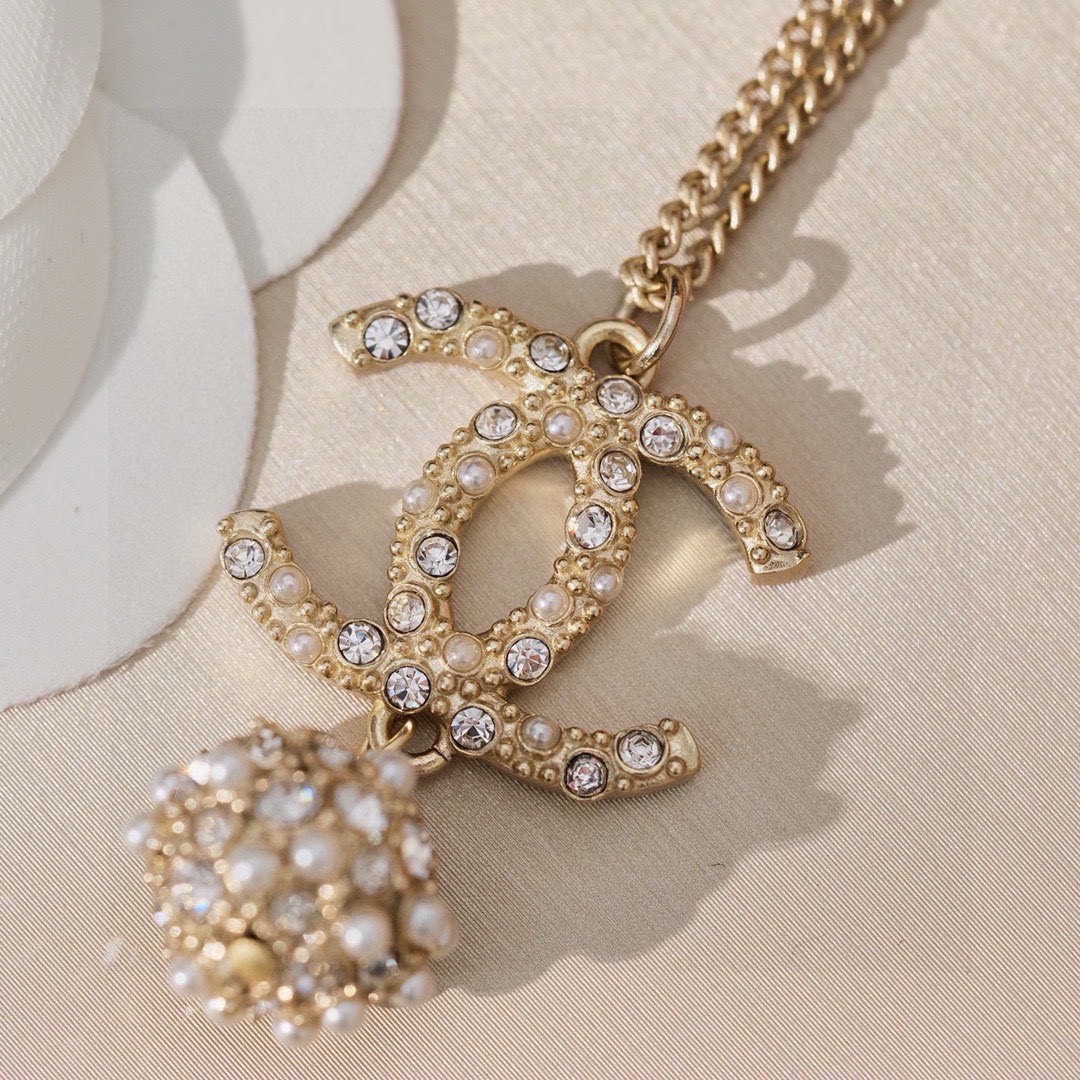 Bagsaaa Ch**el Pearl drop Pendent Necklace 