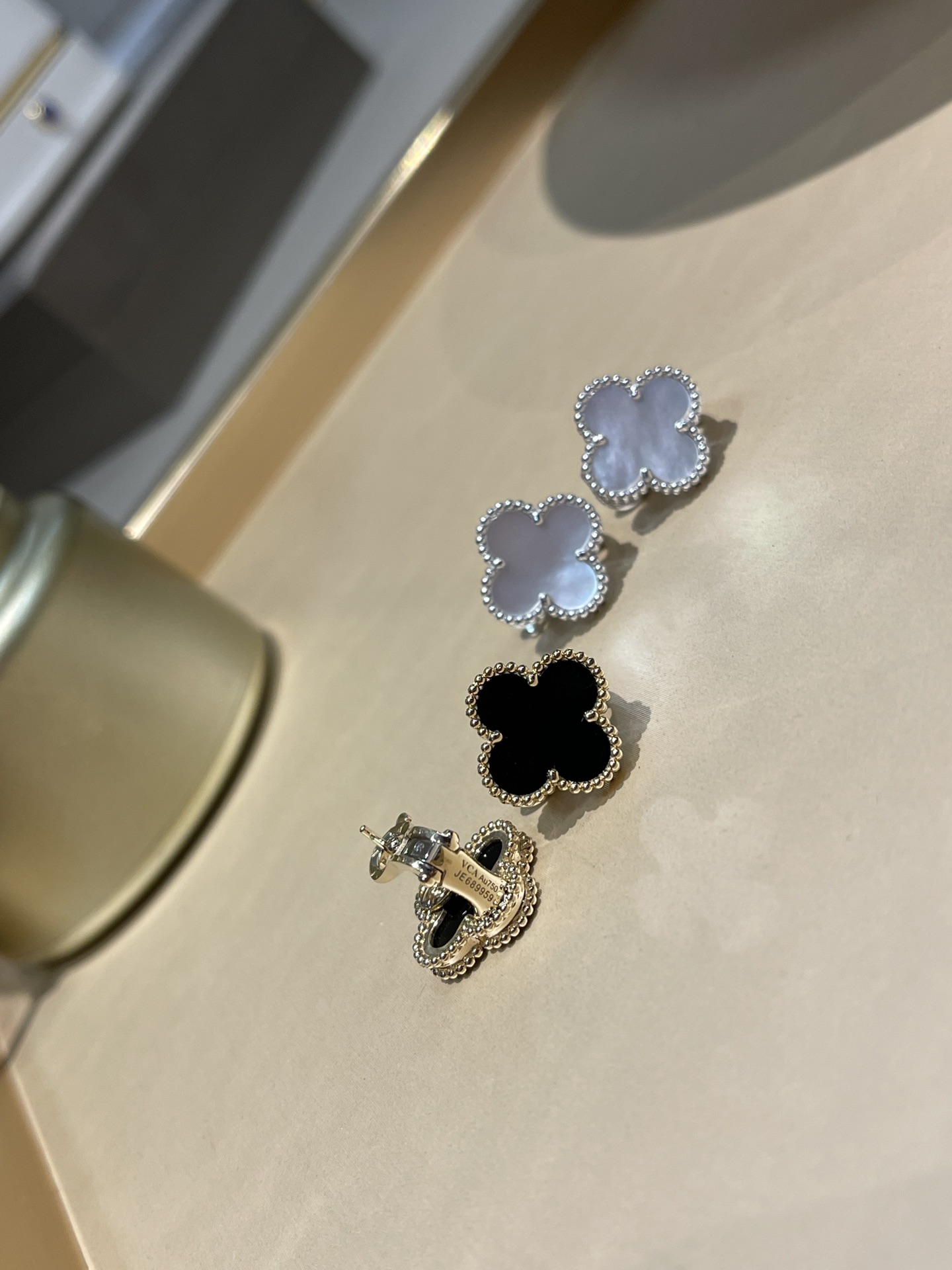 Bagsaaa V*n Cl**f & Arpel Earrings 