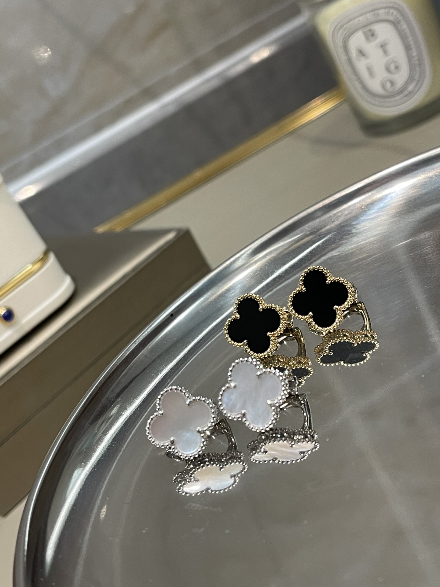 Bagsaaa V*n Cl**f & Arpel Earrings 