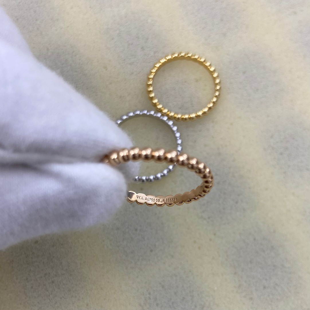 Bagsaaa V*n Cl**f & Arp*1s Perlee pearls 