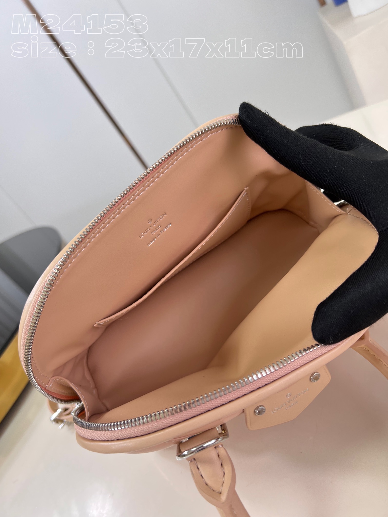 Bagsaaa L0vis Vvtt0n Alma BB Malletage Pink - 23x17x11cm