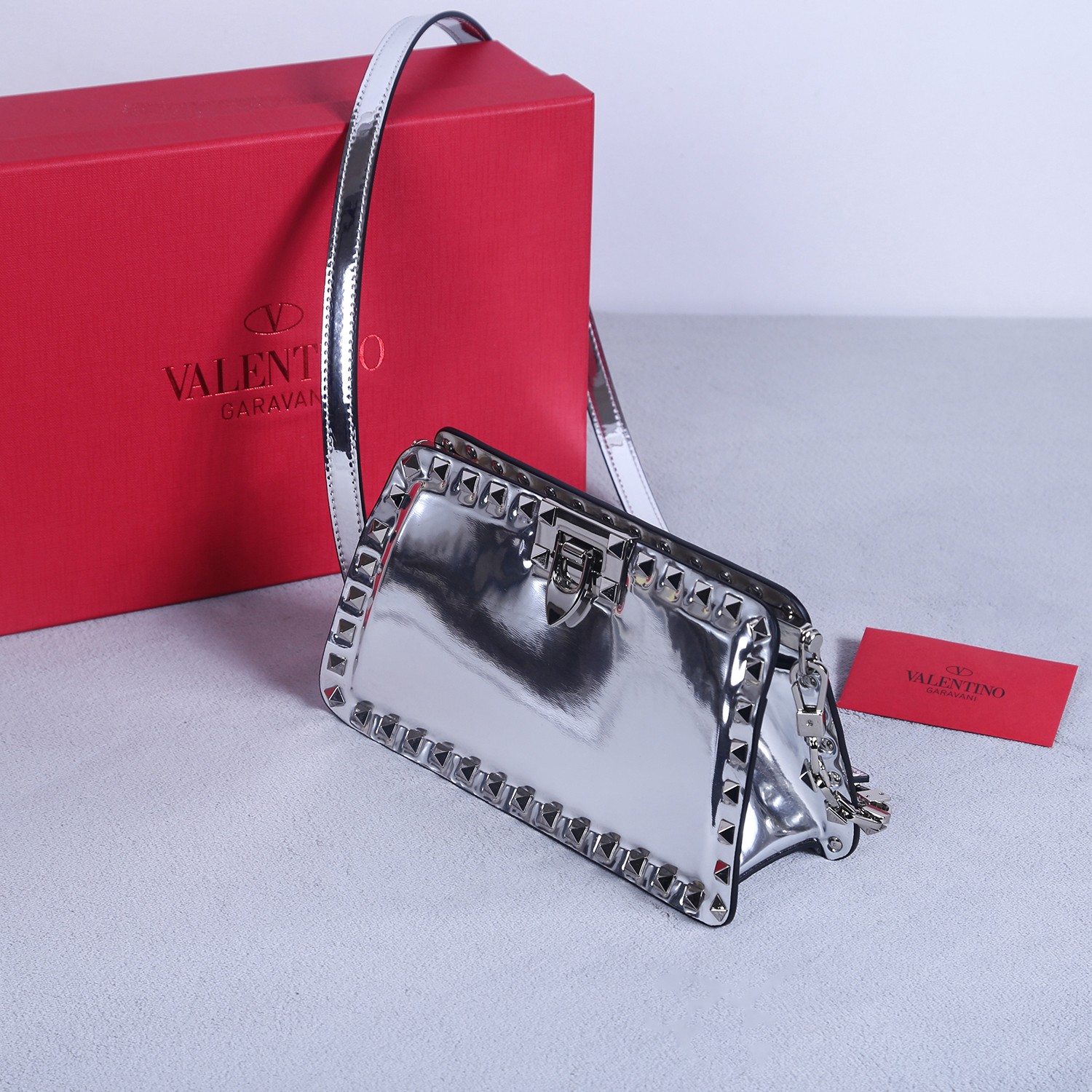 Bagsaaa Va1e*ntin0 Garavani Rockstud bag in calfskin silver - 21*12*6cm
