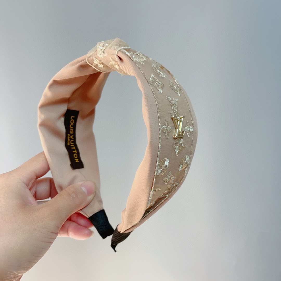 Bagsaaa L0vis Vvtt0n Headband 