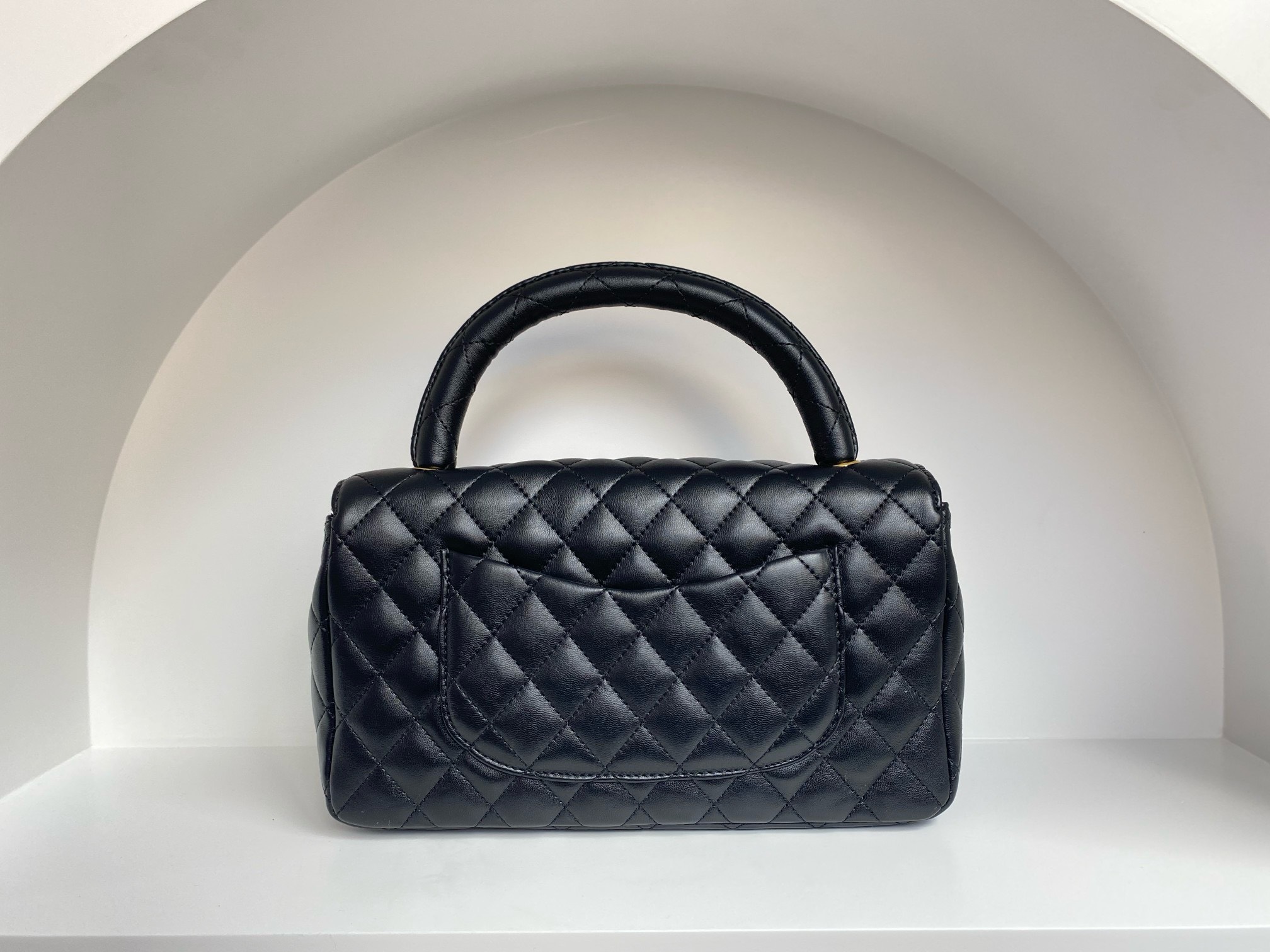 Bagsaaa Ch**el Top Handle Soft Leather Black Medium size - 25cm