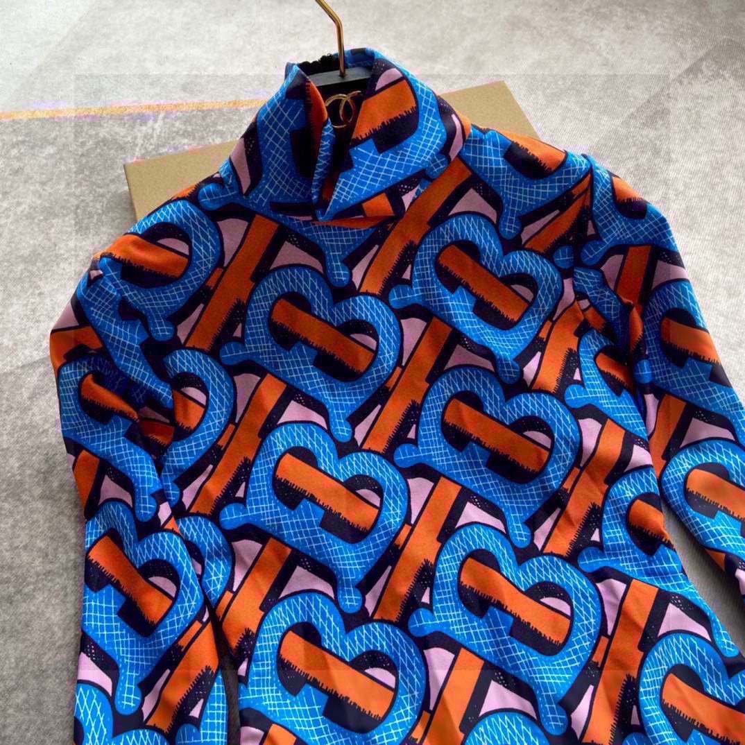 Bagsaaa Bv*b*rry Printed Turtleneck Bodysuit 