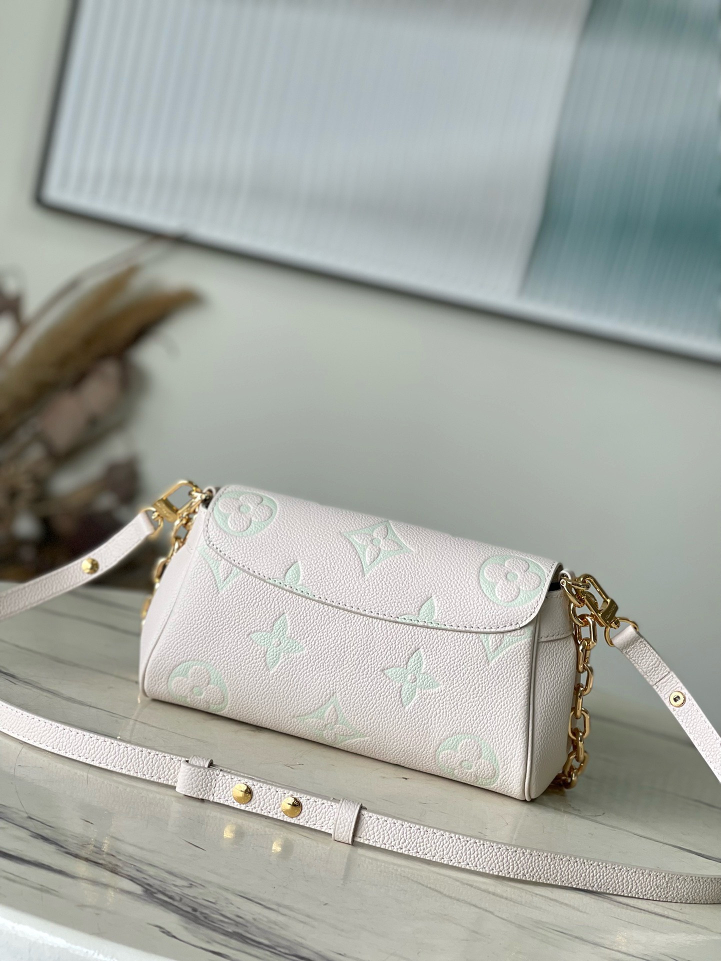 Bagsaaa L0vis Vvtt0n Favorite Empreinte Leather Bag Ivory & Blue 