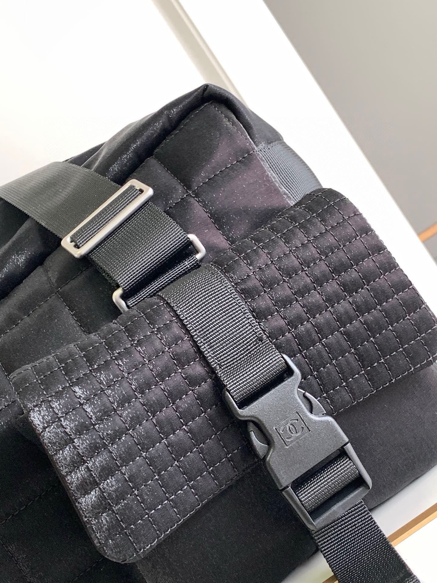 Bagsaaa Ch**el Sport Line Double Pocket Duffle Bag Quilted Nylon Large 