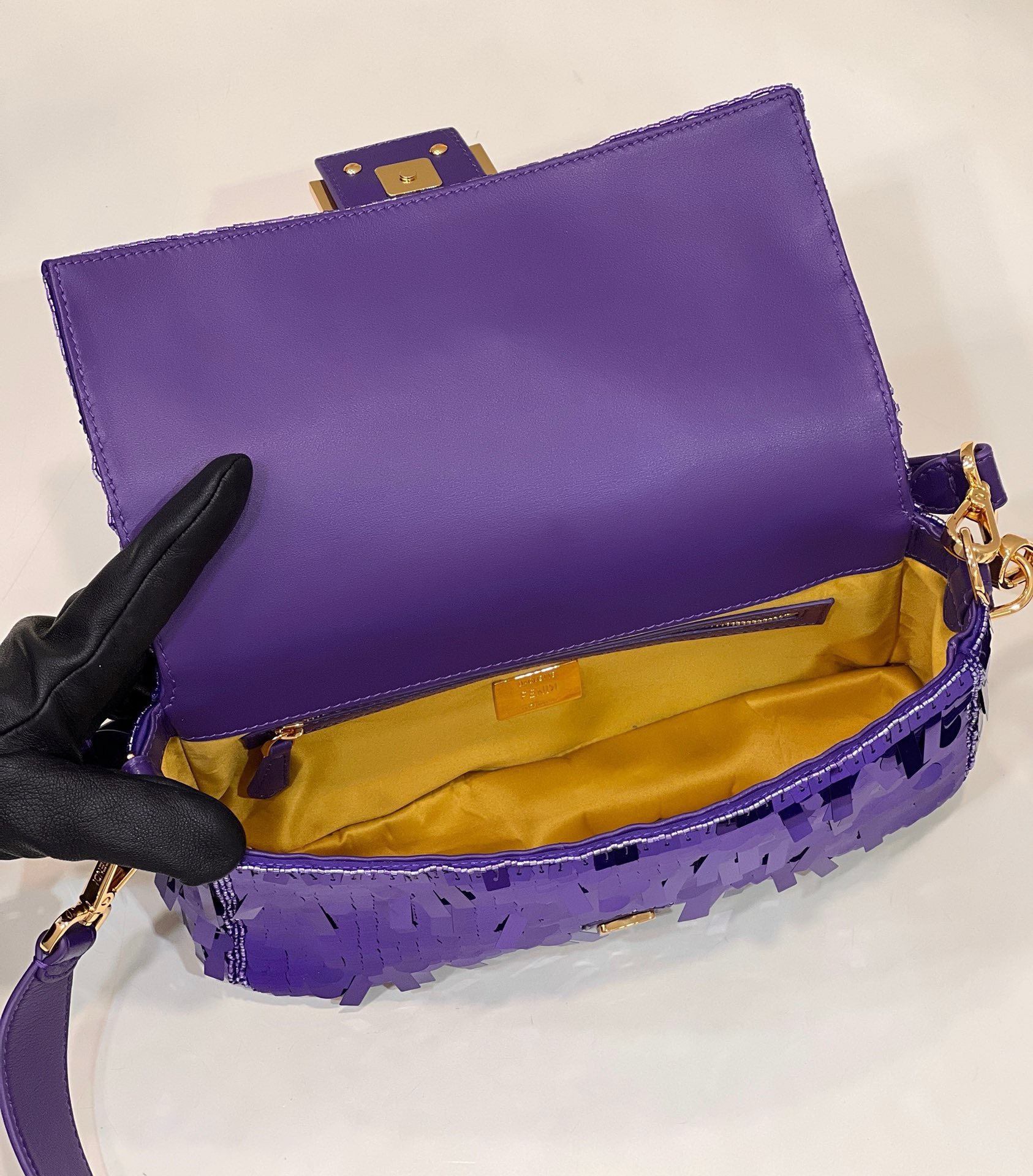Bagsaaa F**di Baguette Dark Purple sequin and leather bag - 27x15x6cm