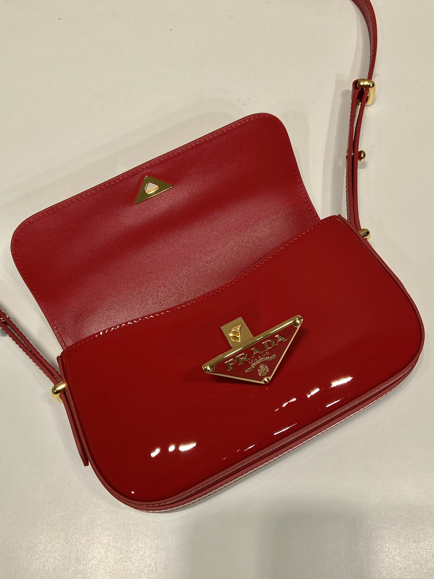 Bagsaaa Pra*a Shoulder Patent Leather Bag in Cherry Red - 10.5*20.5*4cm