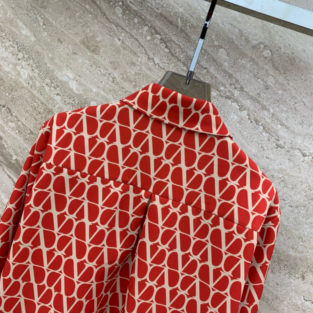 Bagsaaa Va1e*ntin0 Red Shirt 