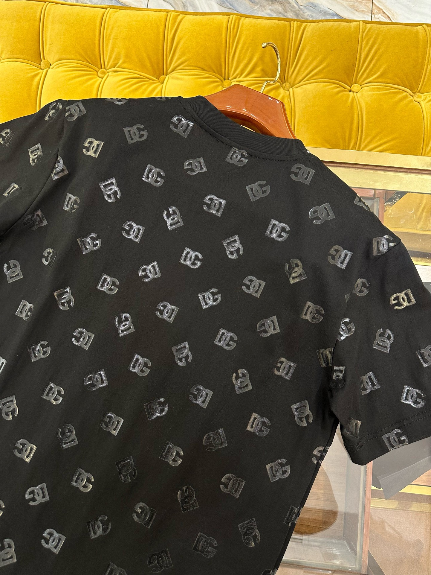Bagsaaa Dolce&Gabbana T-SHIRT MCORTA GIRO in black