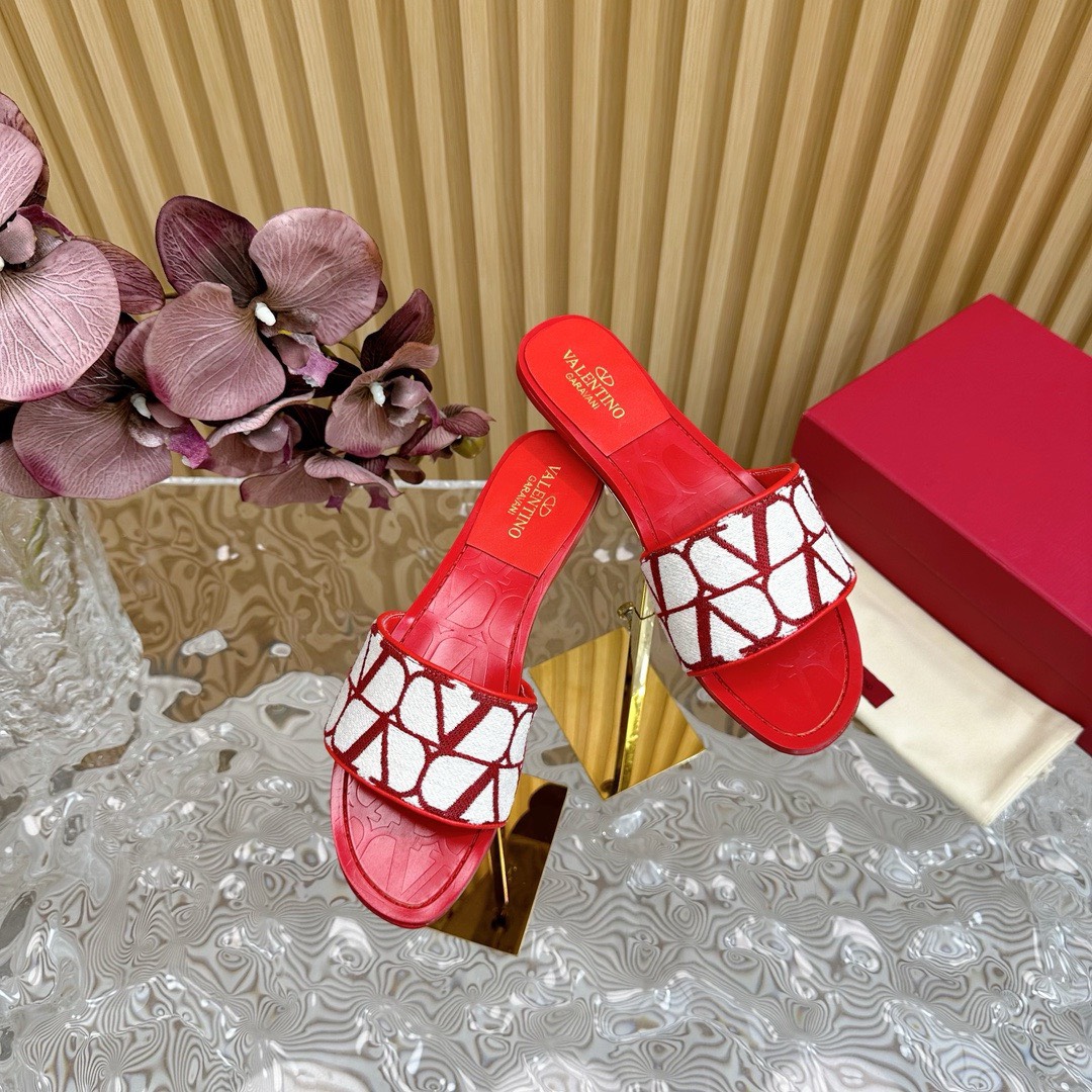 Bagsaaa Va1e*ntin0 Garavani Toile Iconographe Sandals Red/White