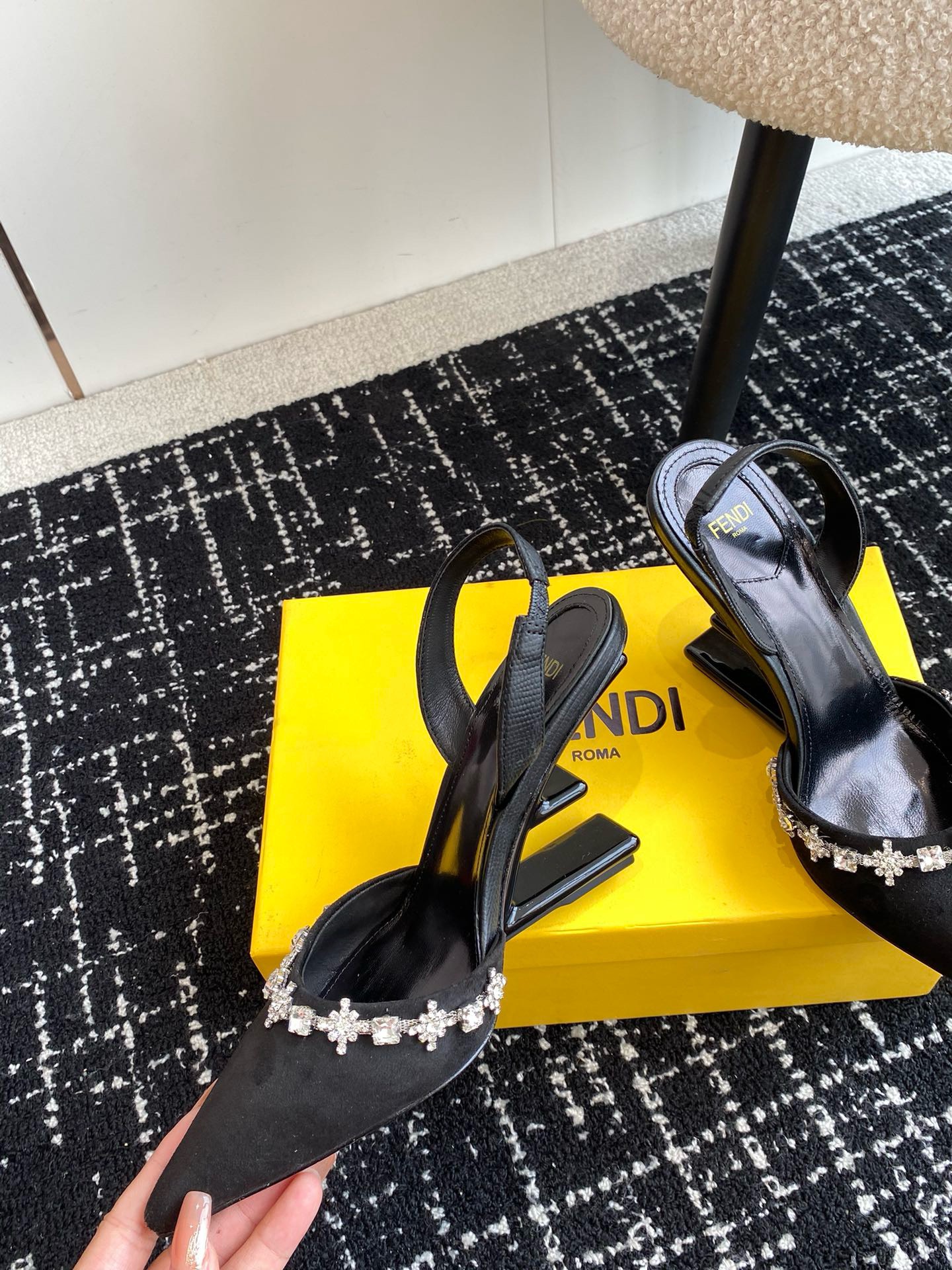Bagsaaa F**di Frist Slingback In Black Suede Leather