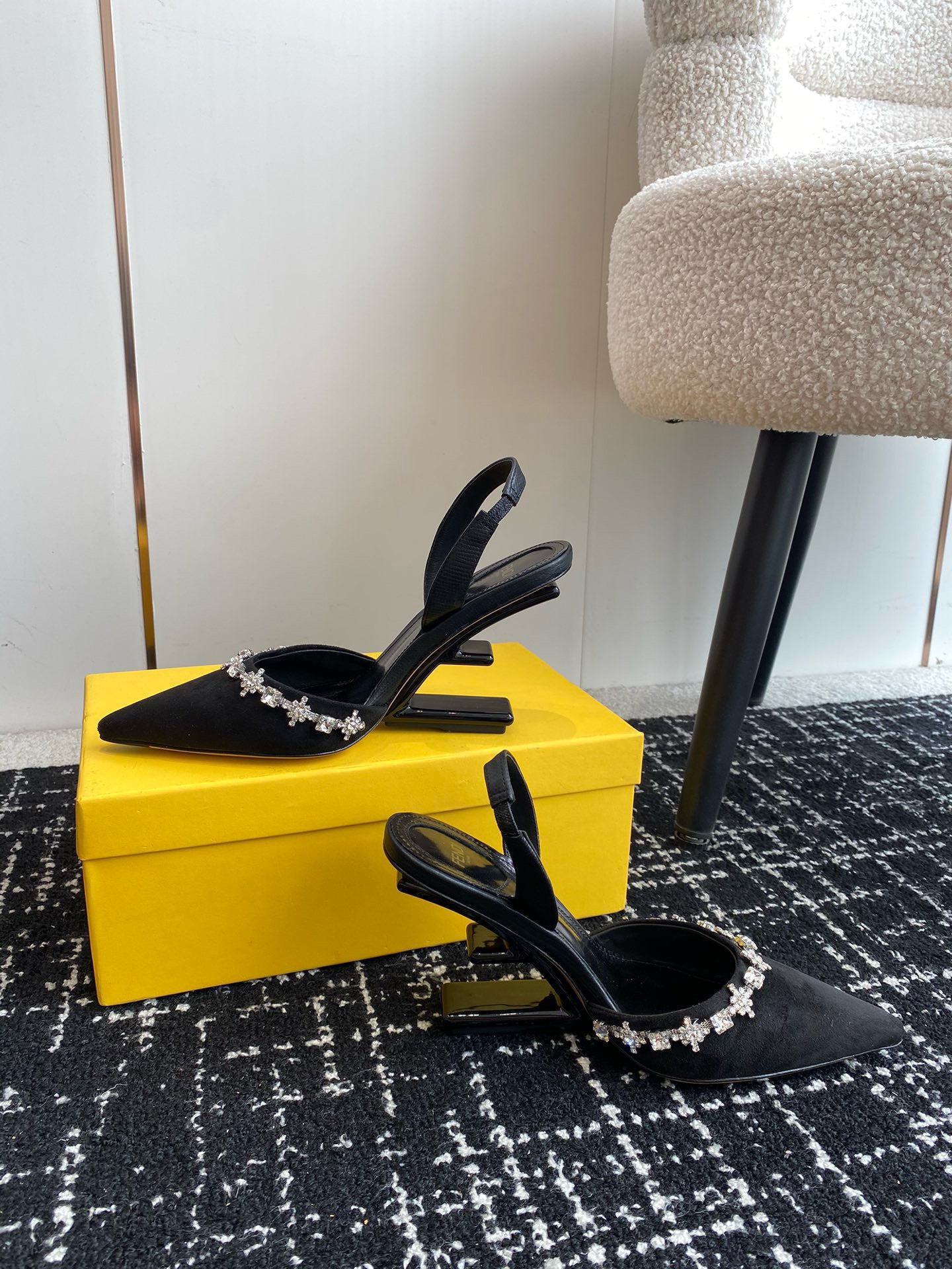 Bagsaaa F**di Frist Slingback In Black Suede Leather
