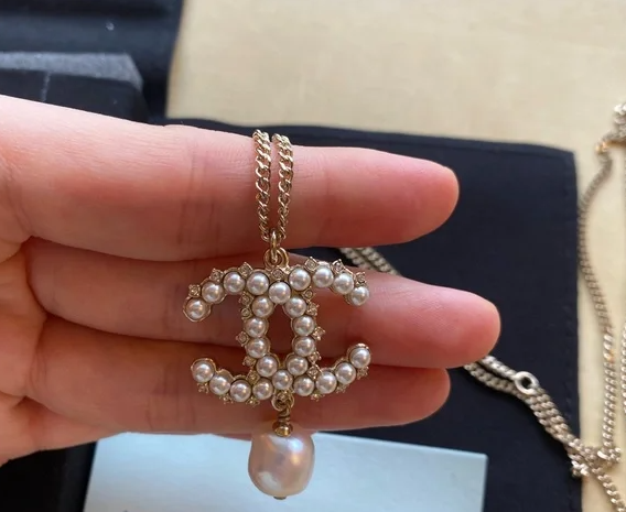 Bagsaaa Ch**el CC Pearl Necklace 