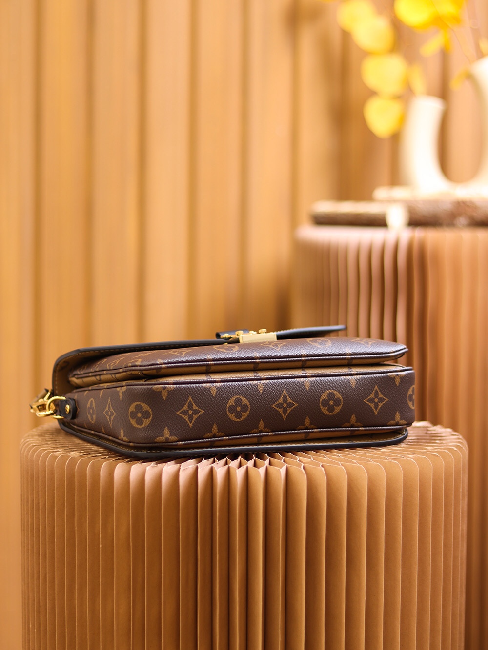 Bagsaaa L0vis Vvtt0n Pochette Métis M44876 Monogram Reverse Coated Canvas - 25 x 19 x 7 cm