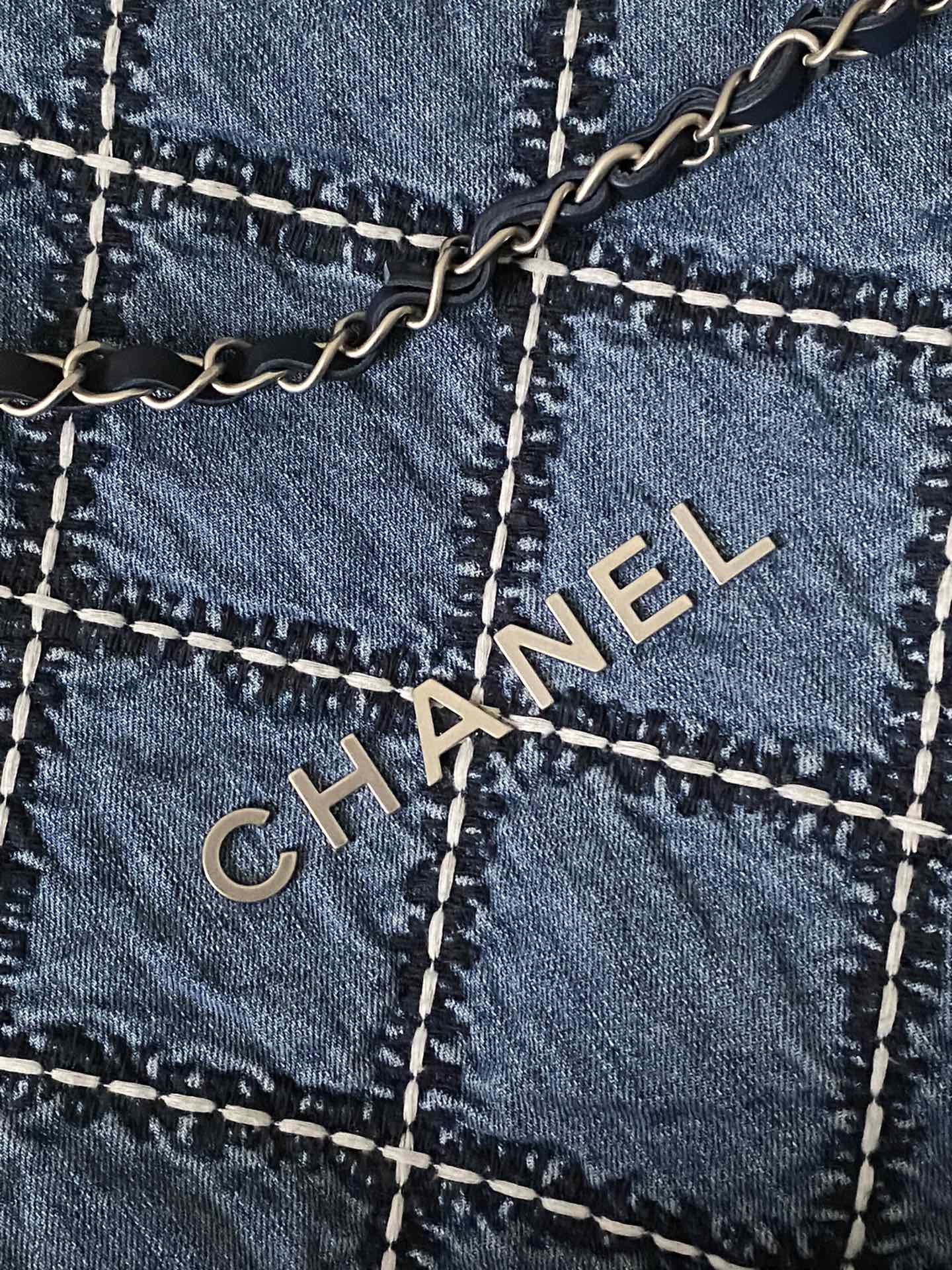 Bagsaaa Ch**el 22 Small Handbag Stitched Denim AS3260 - 35 × 37 × 7 cm